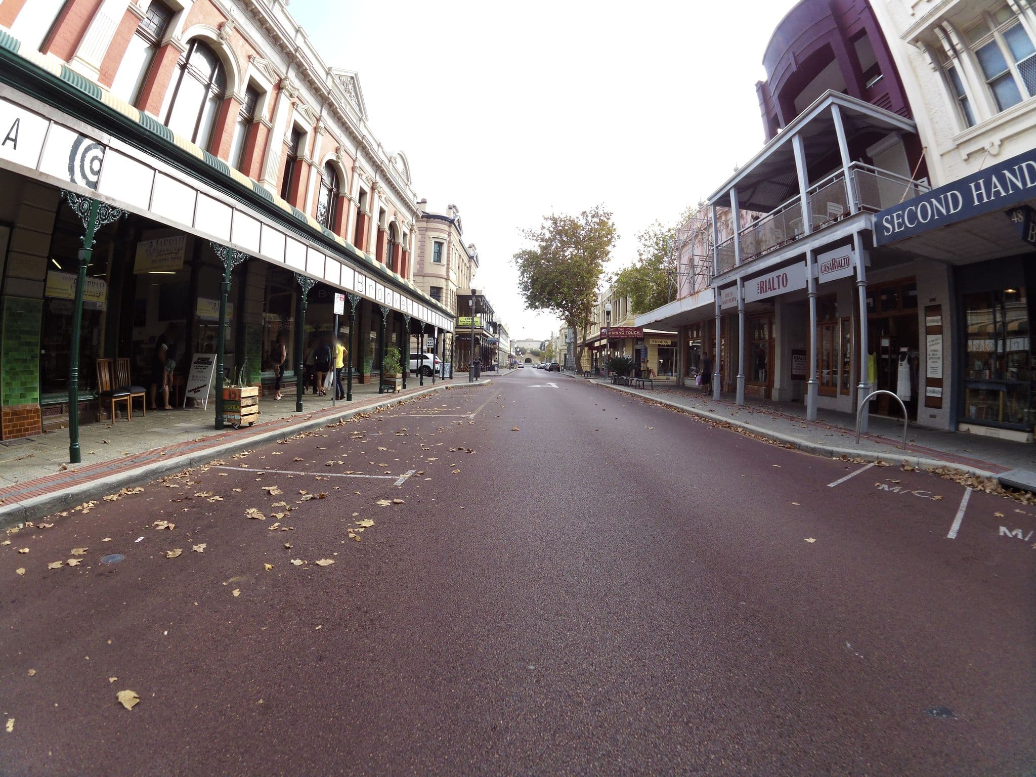 Street view near Rialto Apartments, Fremantle — © kimbalc (CC BY-SA · Mapillary)