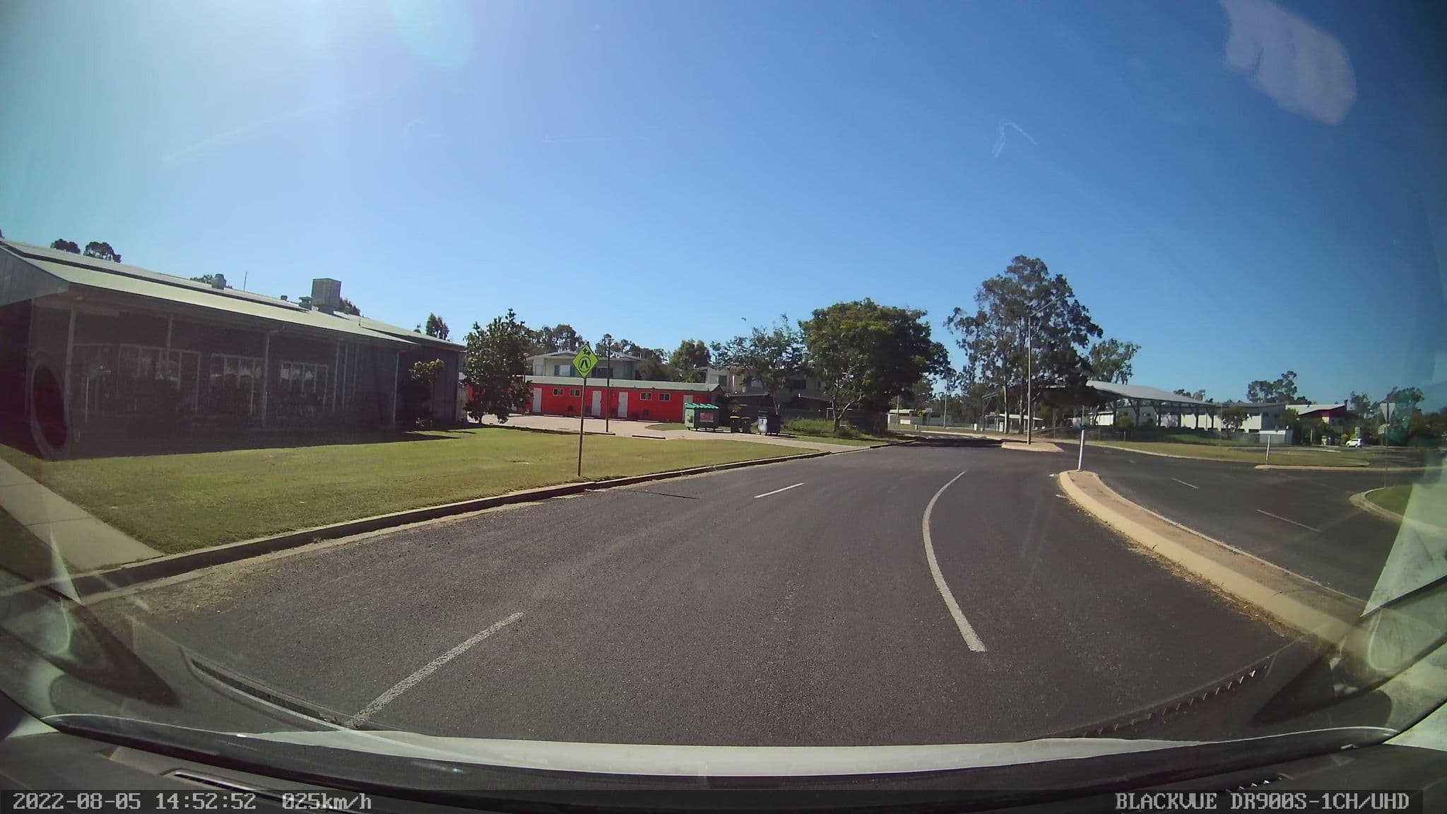 Street view near Swag Motel, Middlemount — © bob3bob3 (CC BY-SA · Mapillary)