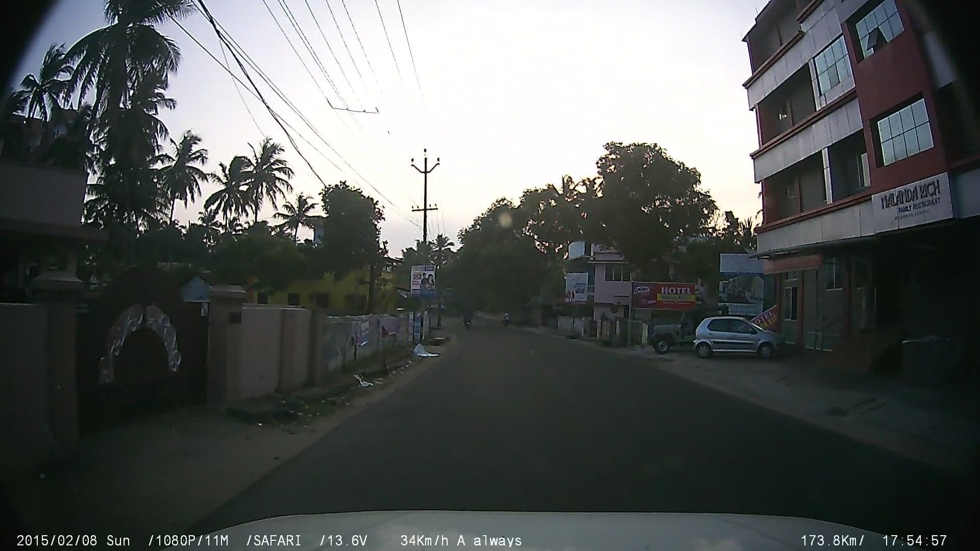 Street view near Nalanda Inn, Palakkad — © johnichan (CC BY-SA · Mapillary)