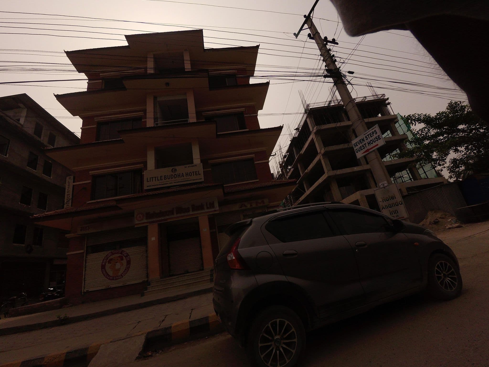 Street view near Hotel Ananda Inn, Nautanwa — © gauravparajuli09 (CC BY-SA · Mapillary)