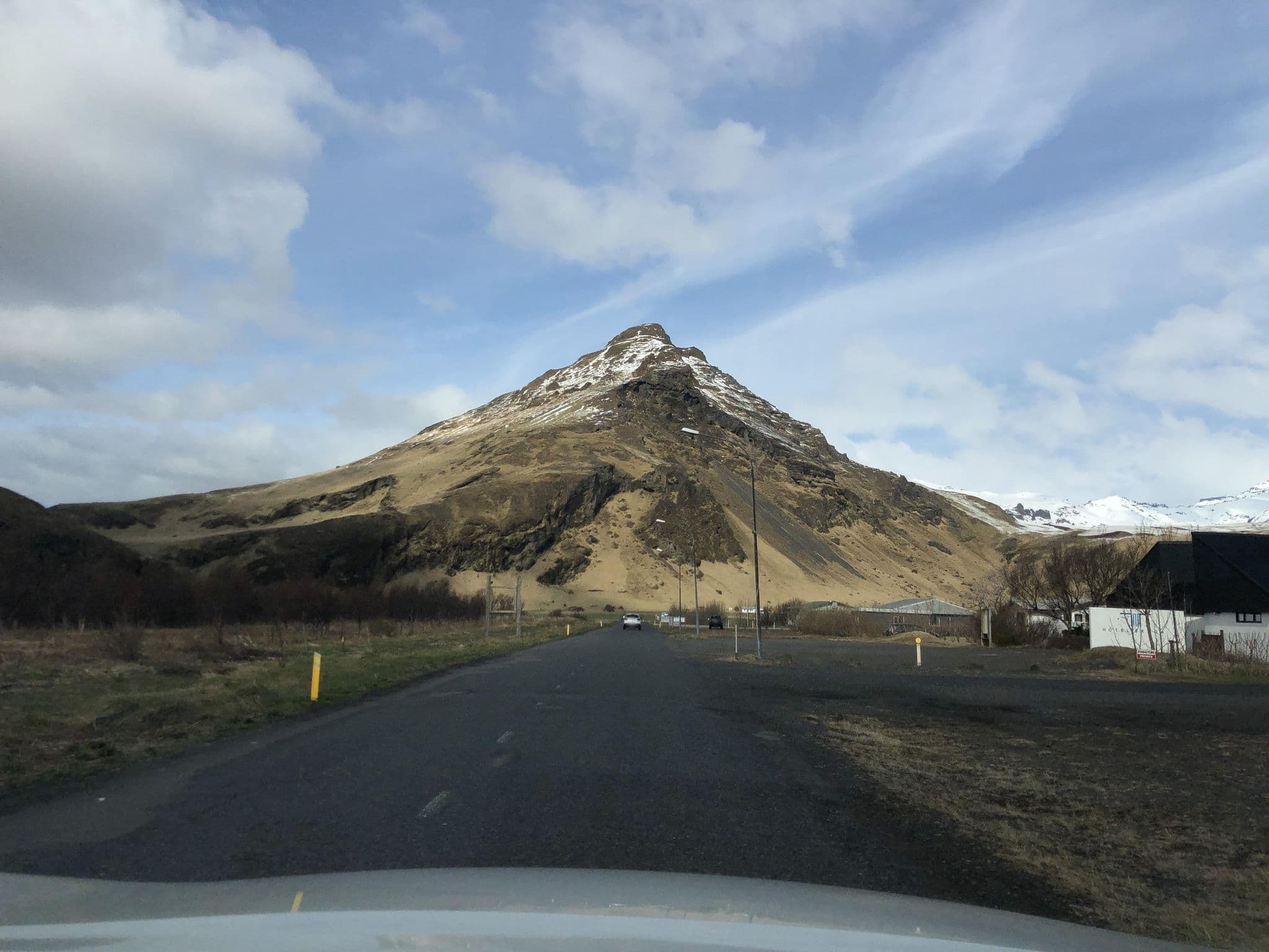 Street view near Fosstúnskógar, Vestmannaeyjar — © laye (CC BY-SA · Mapillary)