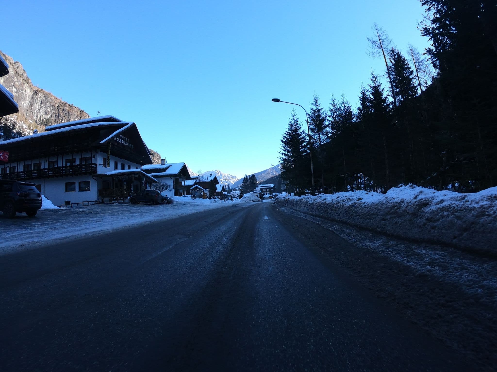 Street view near Rosalpina, Livinallongo del Col di Lana