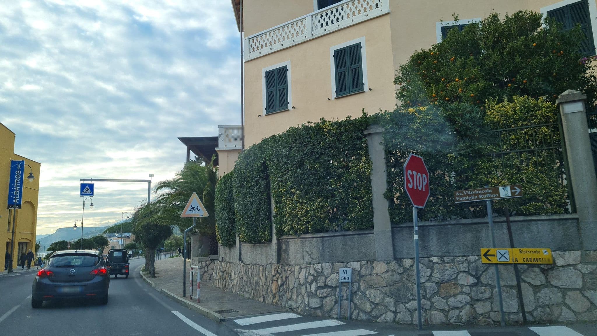 Street view near Miramare, Noli — © laniuscollurio (CC BY-SA · Mapillary)