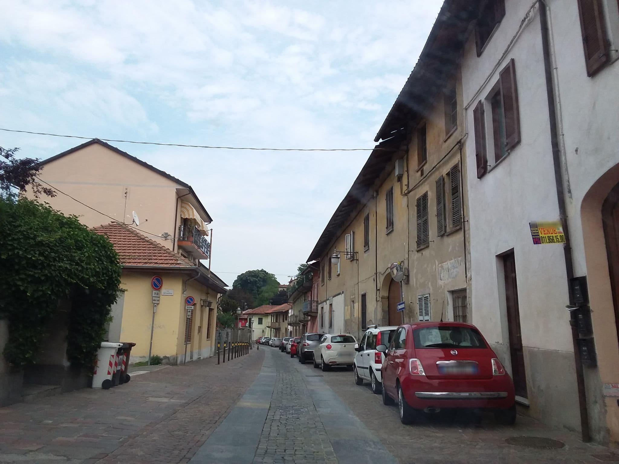 Street view near La Porta di Mezzanotte, Rivoli — © filipgeo (CC BY-SA · Mapillary)