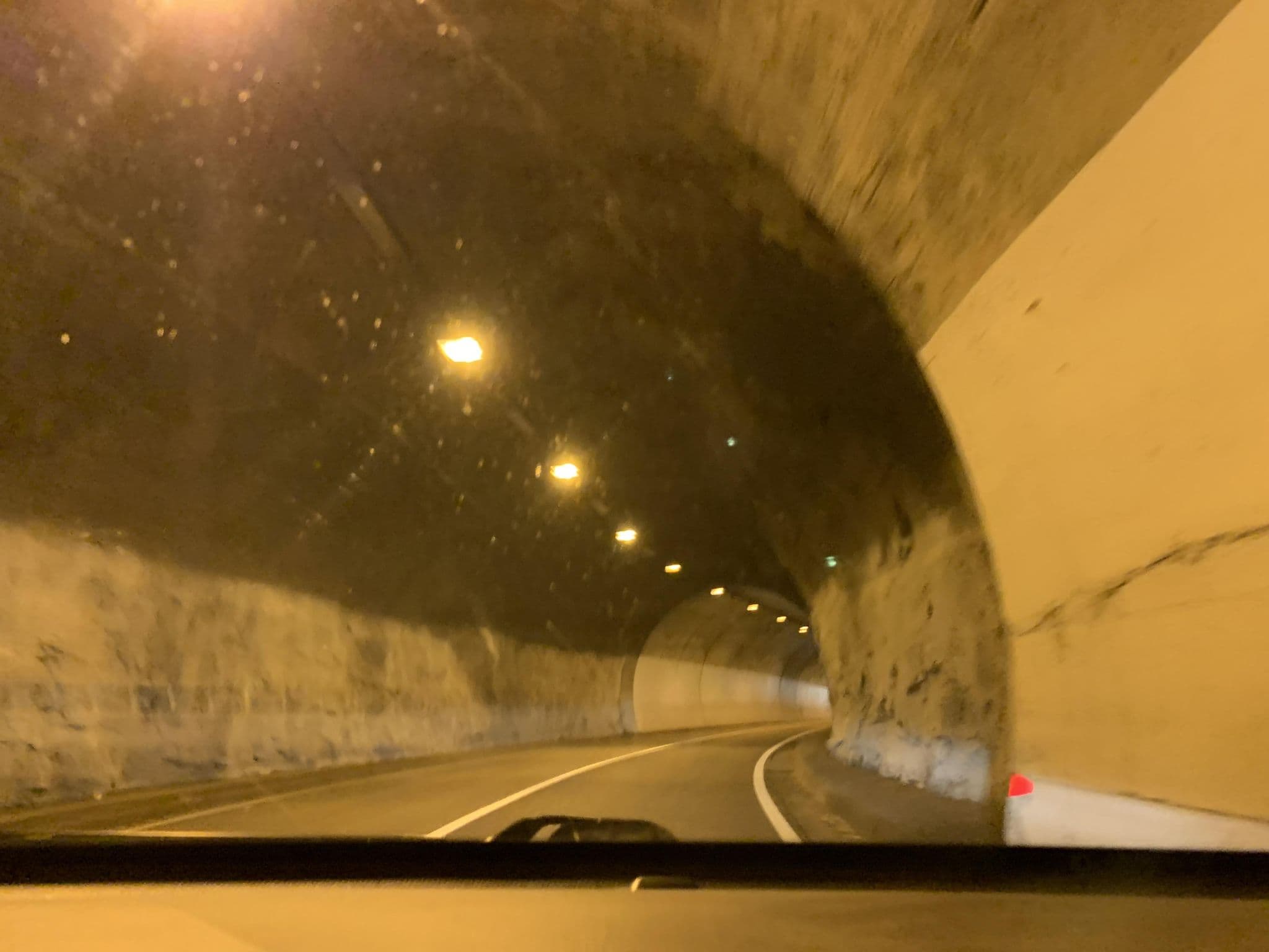 Street view near Hubertus, Sinigo — © descilla (CC BY-SA · Mapillary)