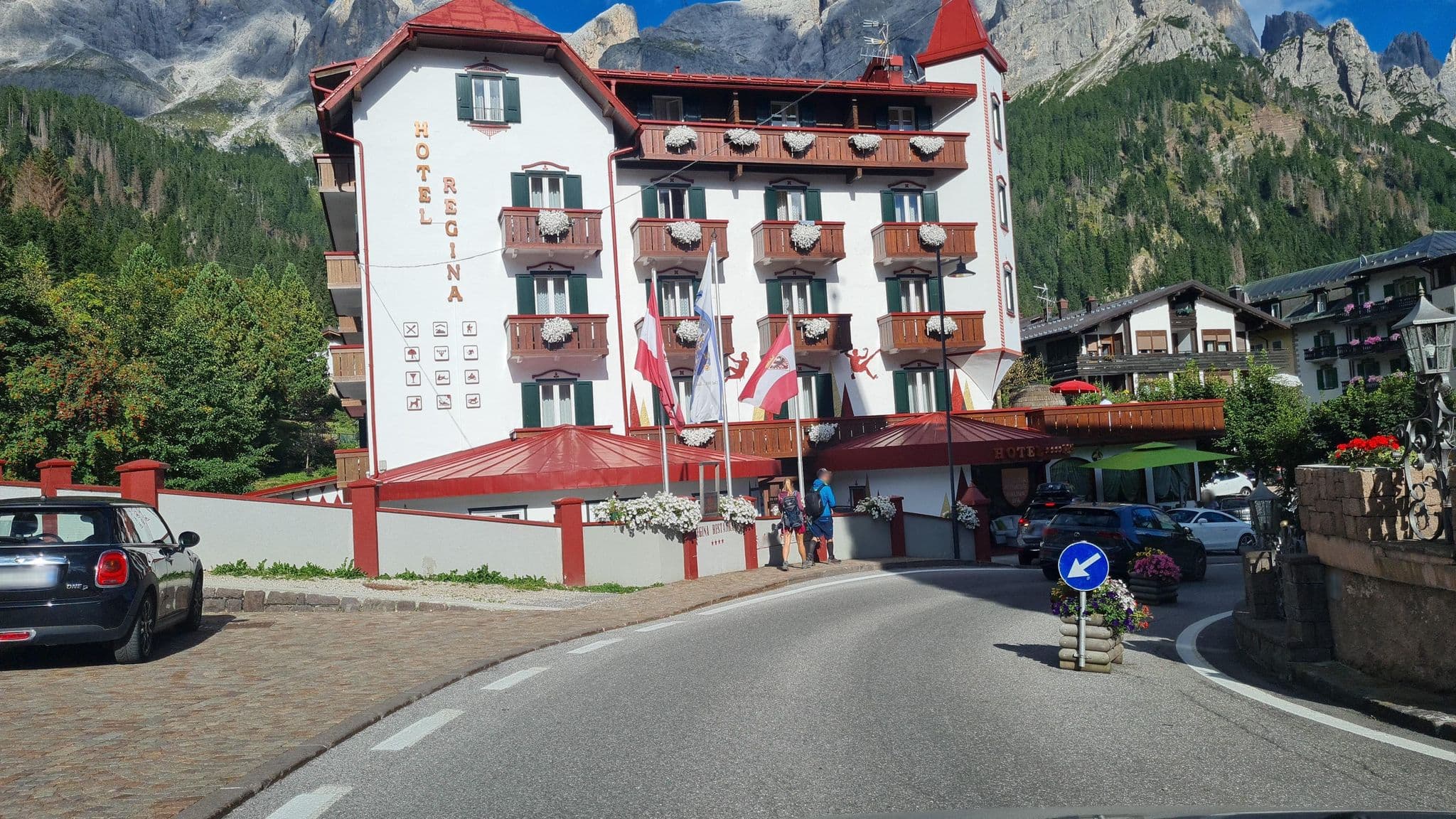 Street view near Hotel Regina, Tonadico — © laniuscollurio (CC BY-SA · Mapillary)