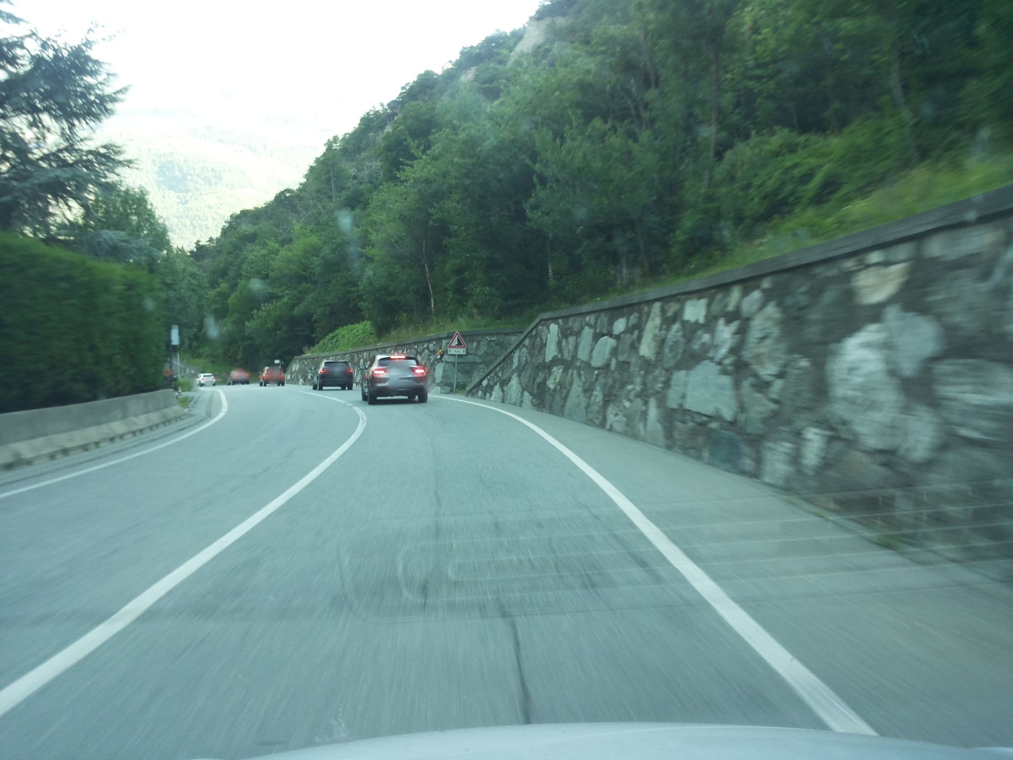 Street view near Foyer Apartements d'Art, Chatillon — © musuruan (CC BY-SA · Mapillary)