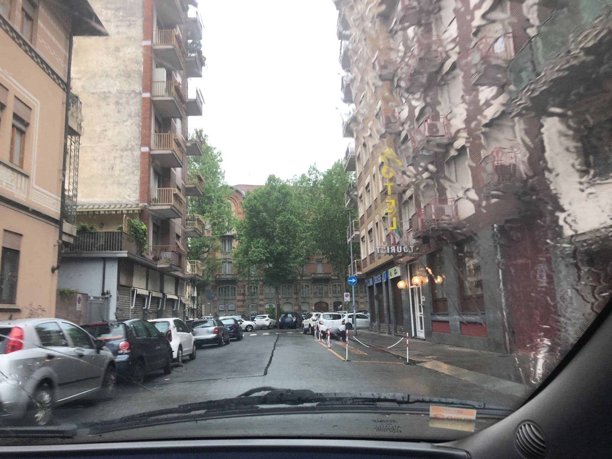 Street view near Tourist, Cit Turin — © federosse (CC BY-SA · Mapillary)