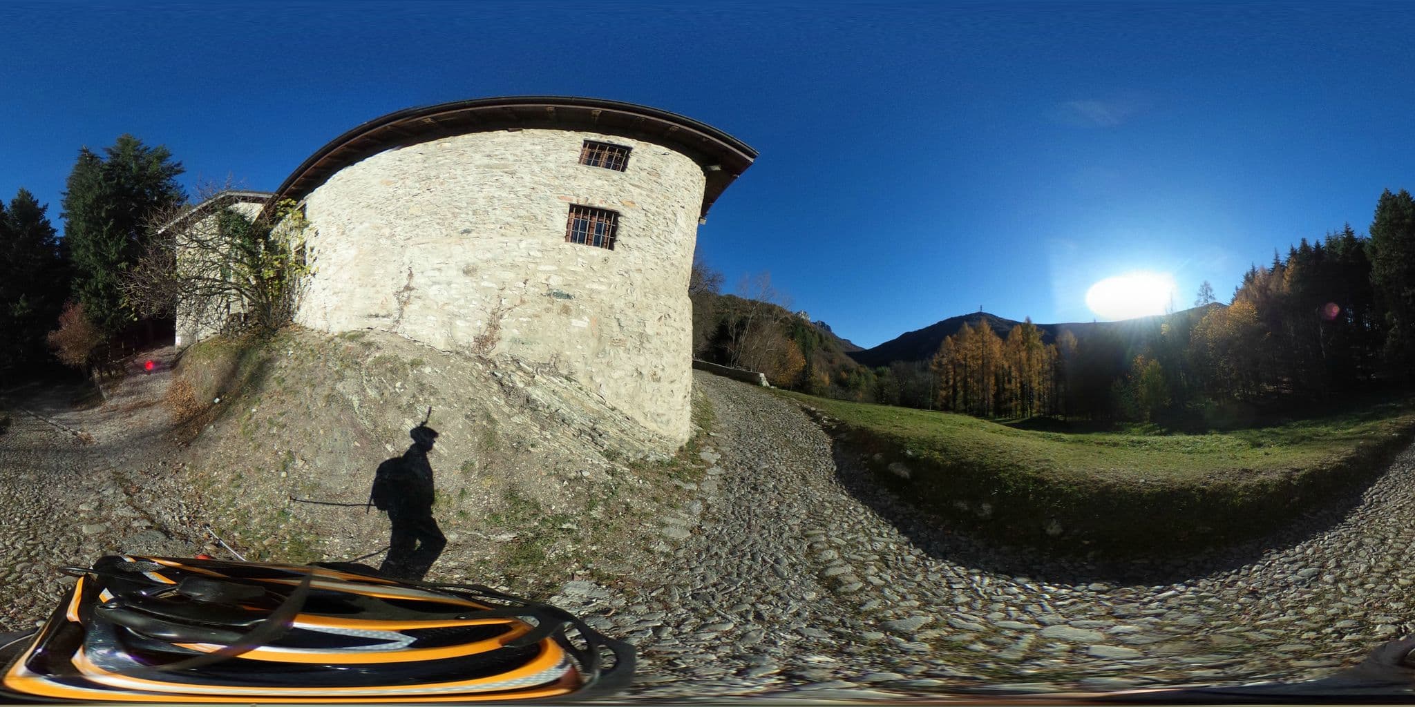 Street view near Casa di Prim’Alpe, Canzo — © kaitu (CC BY-SA · Mapillary)