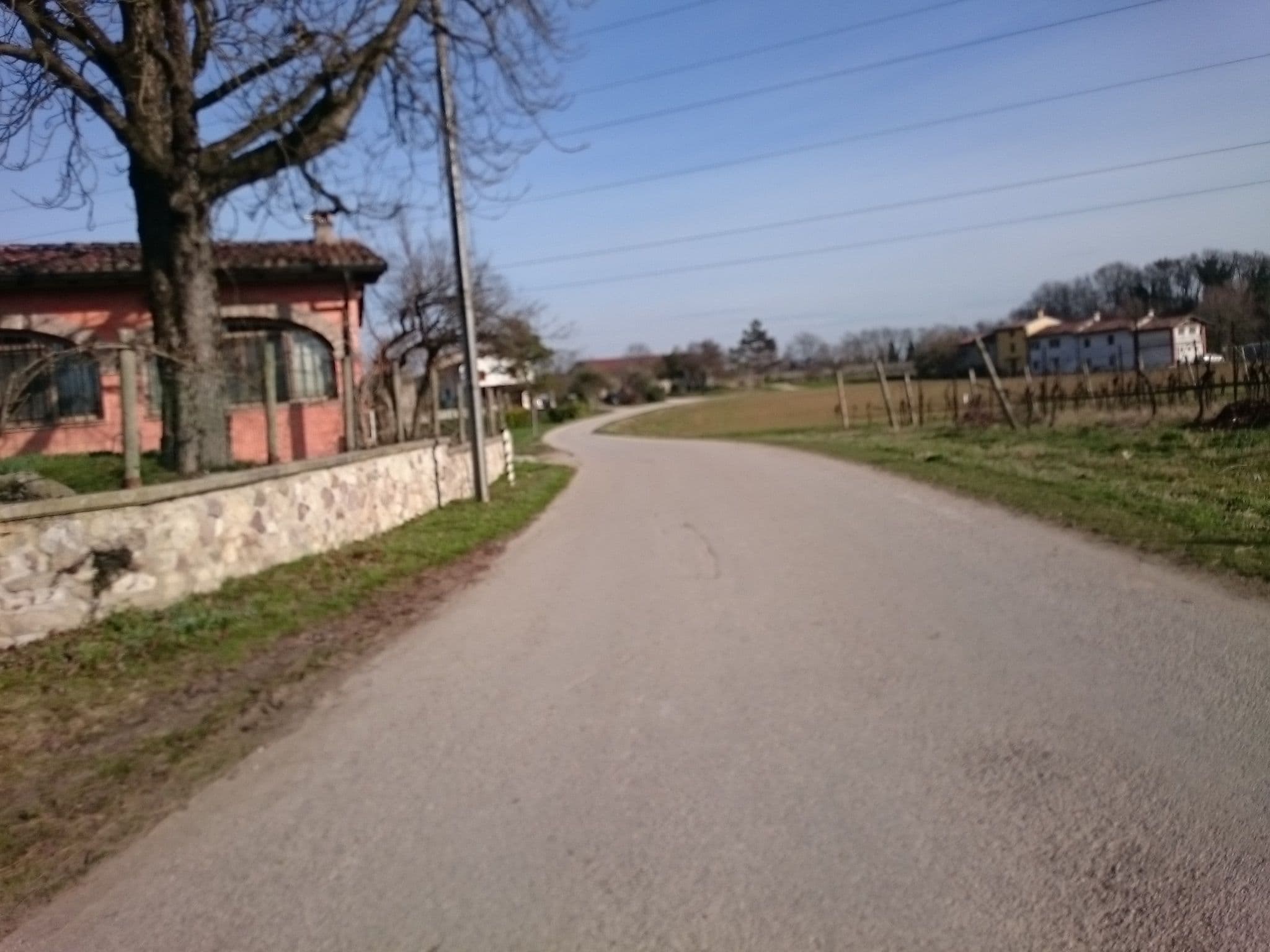 Street view near Agriturismo ai Vigneti, Salionze — © voschix (CC BY-SA · Mapillary)