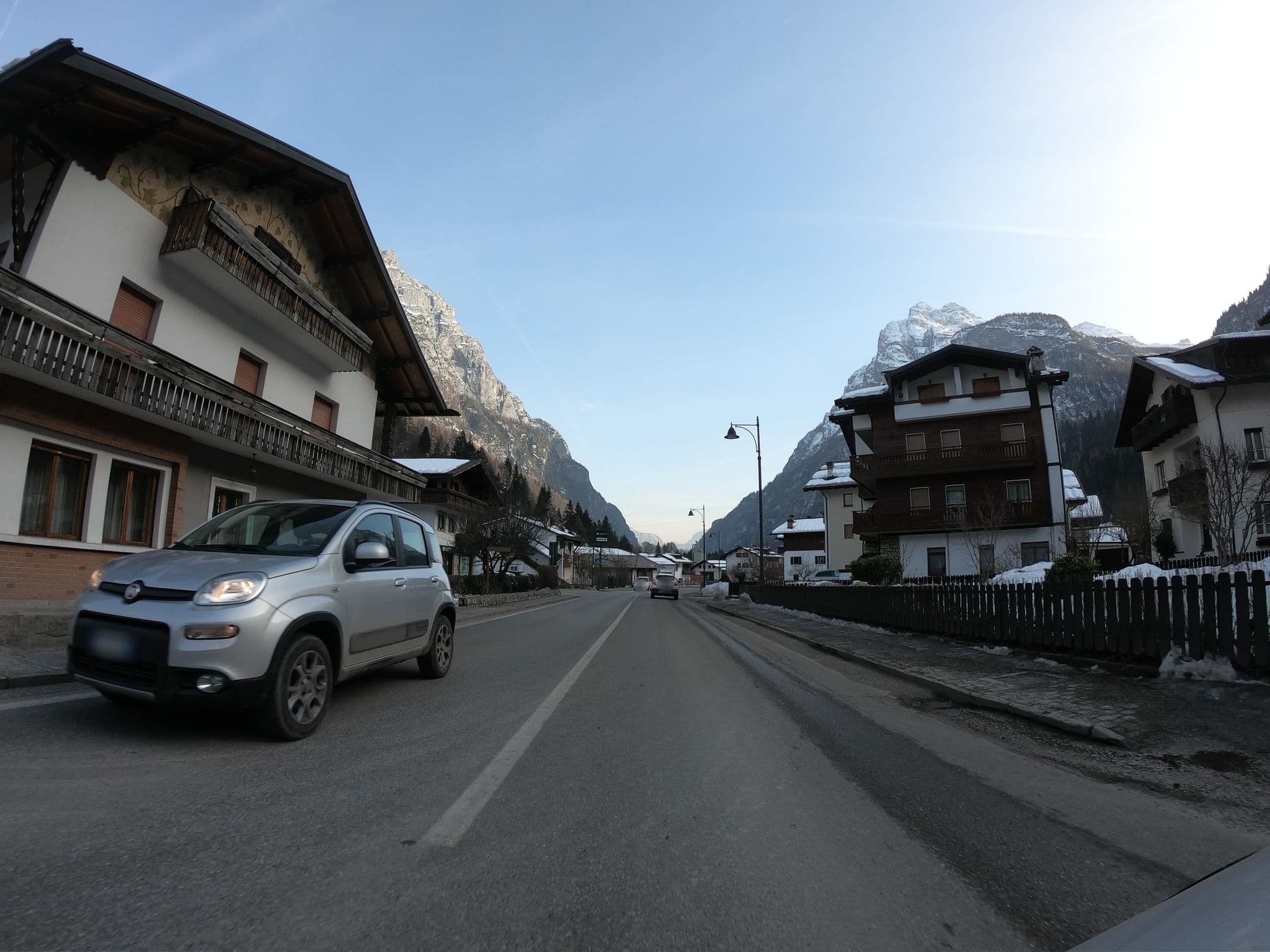 Street view near B&B La Dina, Cencenighe Agordino — © chrisbeddow (CC BY-SA · Mapillary)