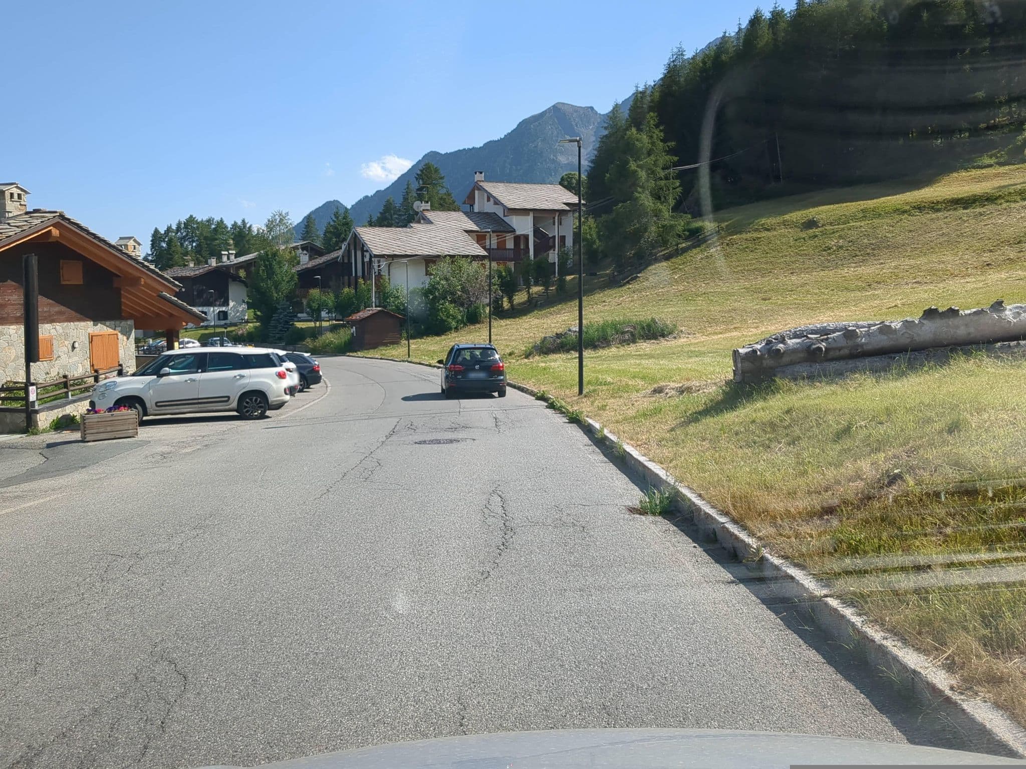 Street view near Hotel l'Espoir, Ayas