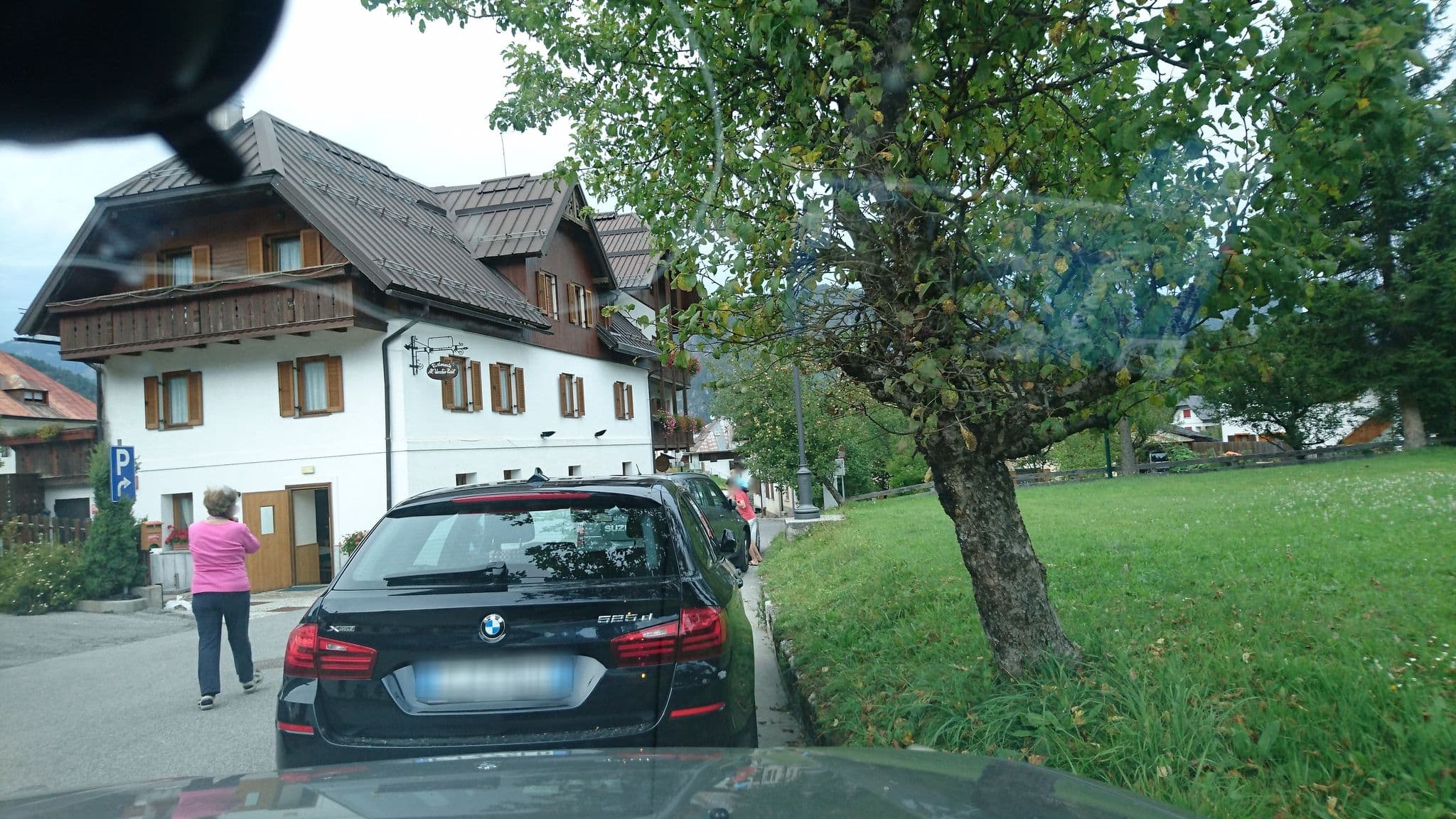 Street view near Hotel Valbruna Inn, Tarvisio — © voschix (CC BY-SA · Mapillary)