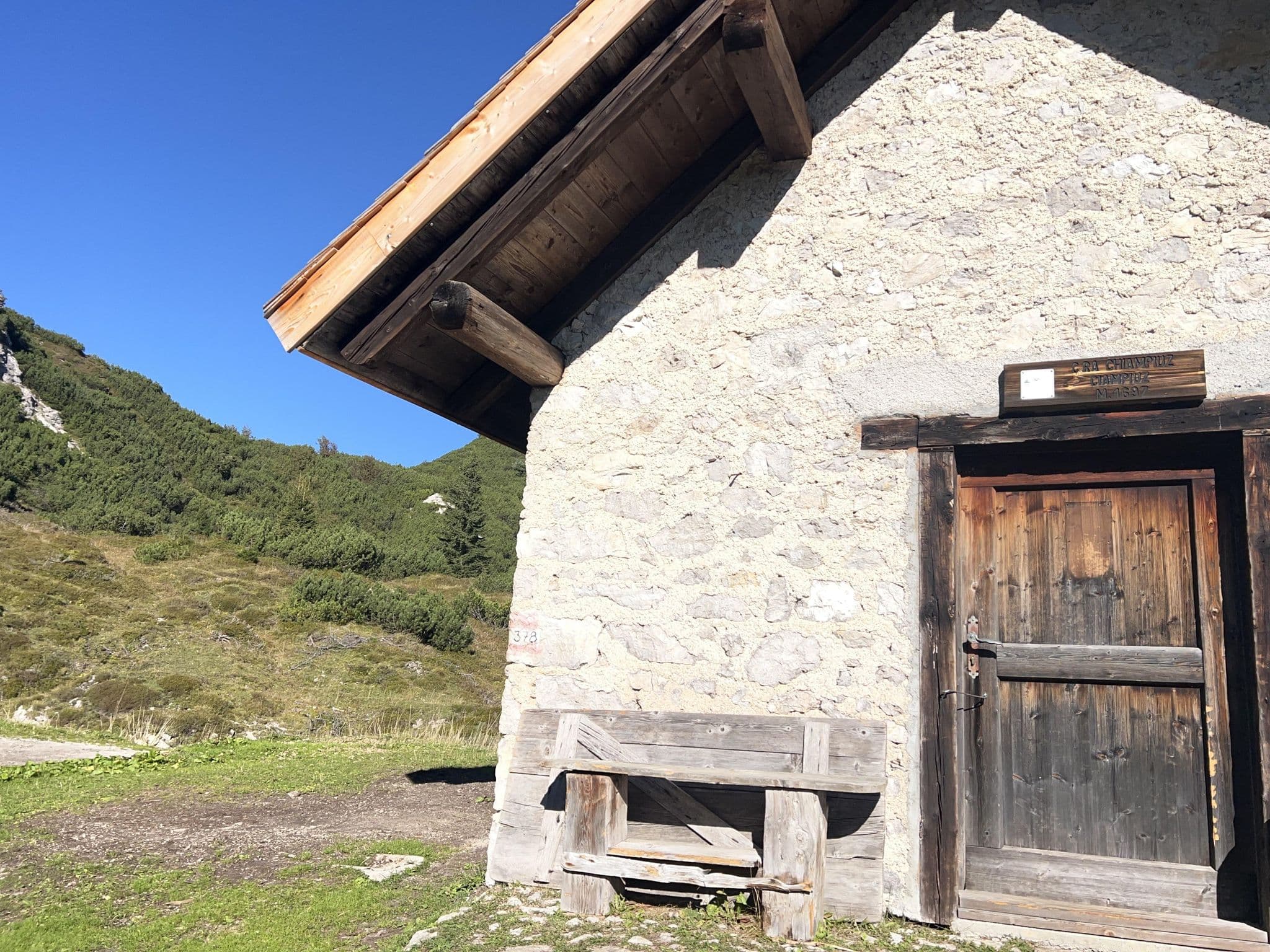 Street view near Ricovero Casera Chiampiuz, Enemonzo-Quinis — © igorzo (CC BY-SA · Mapillary)