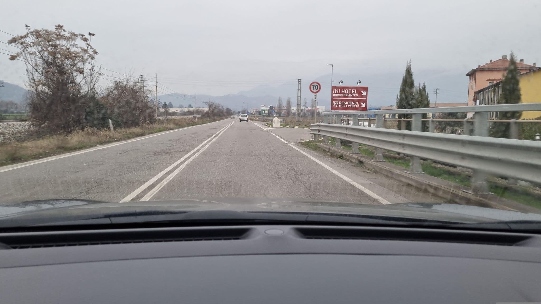 Street view near Hotel Borgo Brianteo, Mapello — © renaultgt (CC BY-SA · Mapillary)
