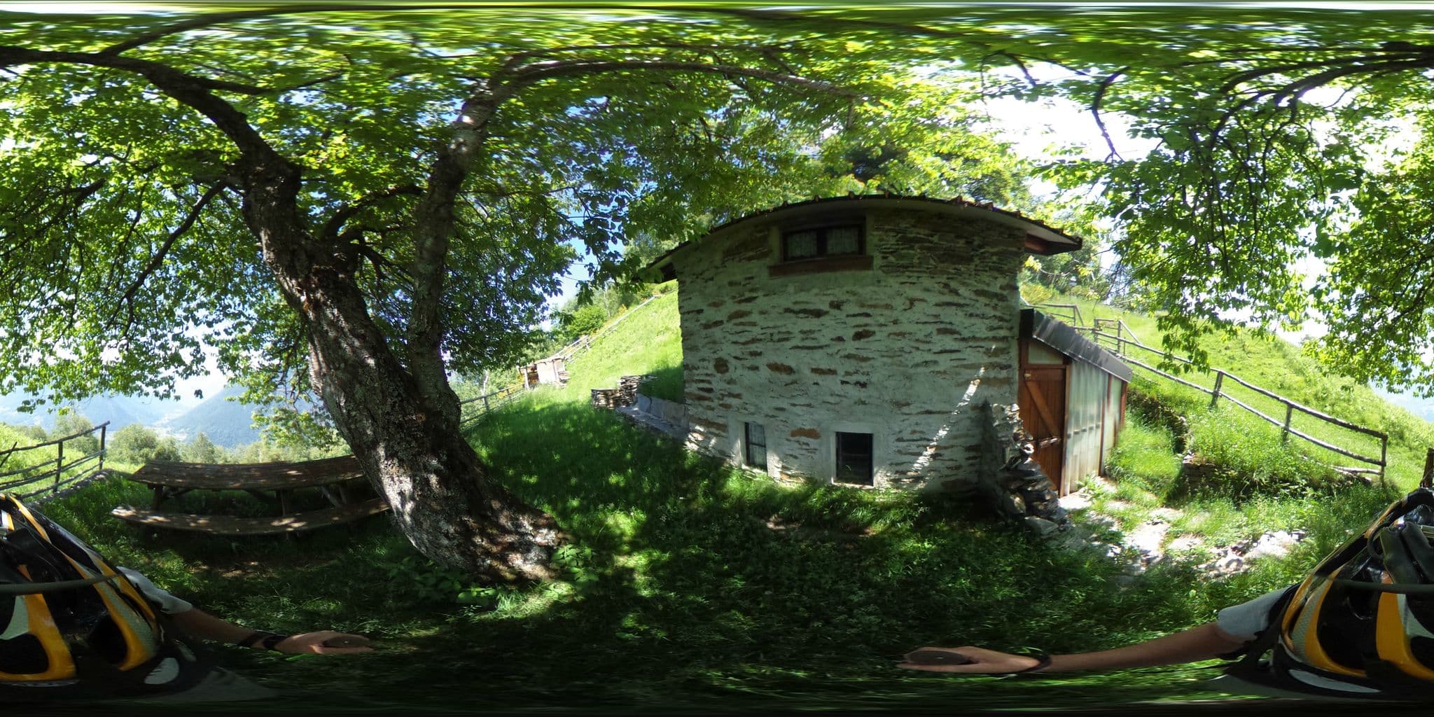Street view near Capanna La Casniella, Premana — © kaitu (CC BY-SA · Mapillary)