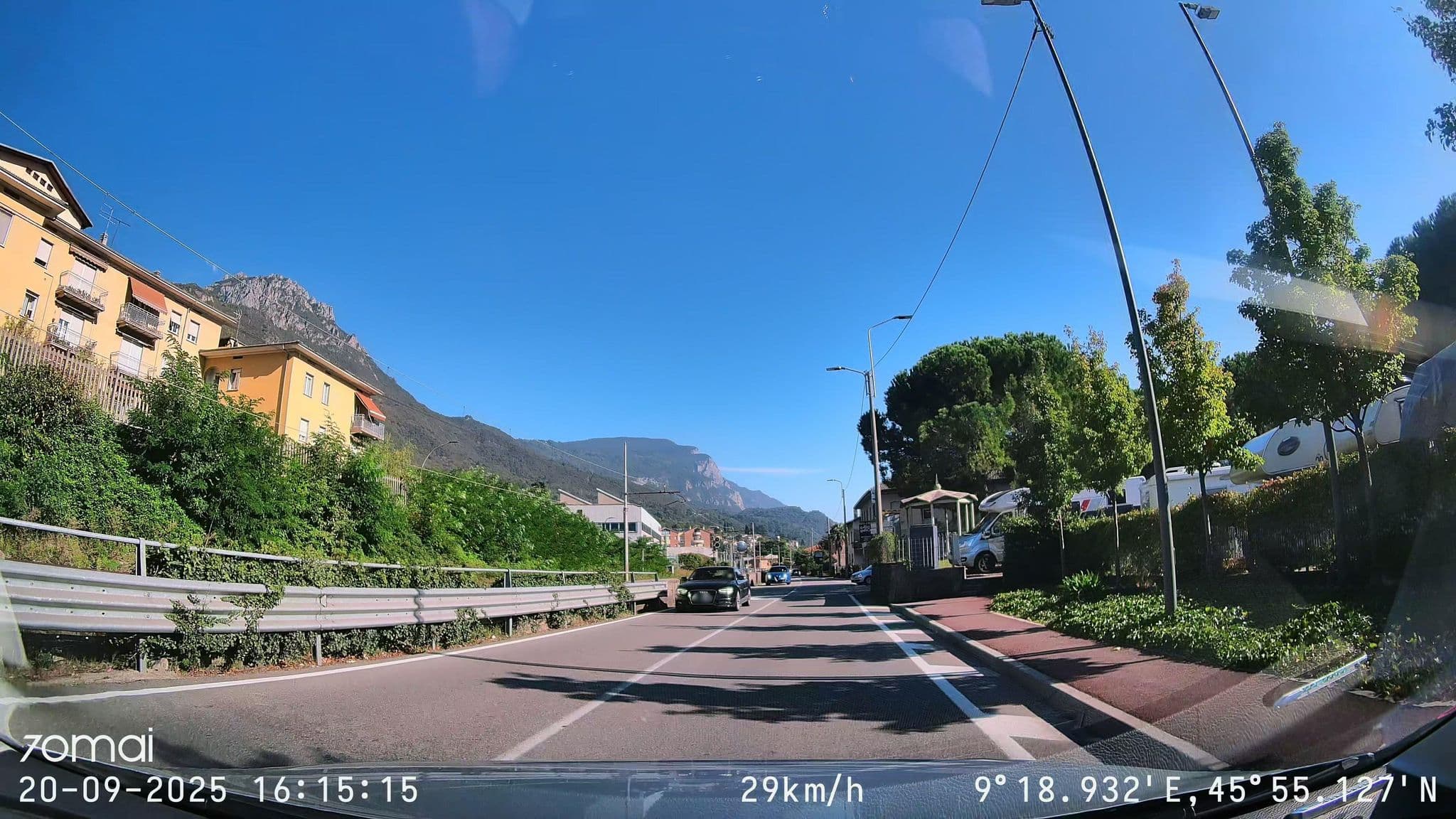 Street view near Area Camper "Cima", Mandello del Lario — © doriel (CC BY-SA · Mapillary)