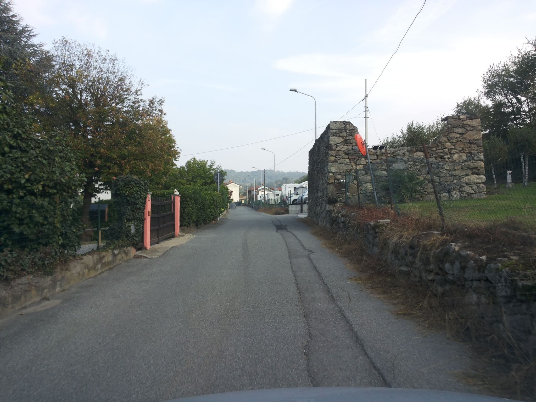 Street view near Area camper “Acqua del Lago” Viverone, Viverone — © musuruan (CC BY-SA · Mapillary)