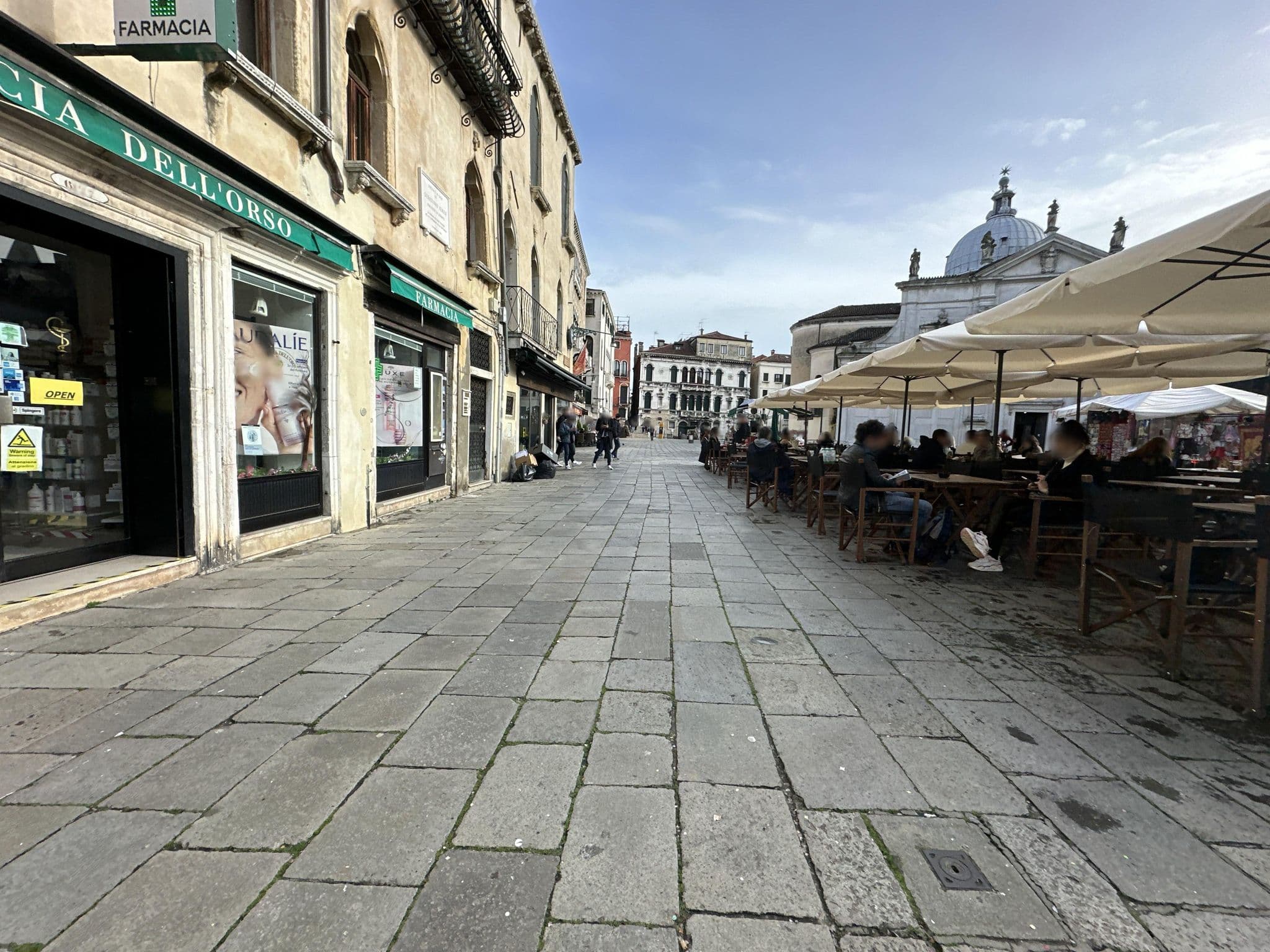 Street view near Hotel Scandinavia, Venice — © quickness805 (CC BY-SA · Mapillary)