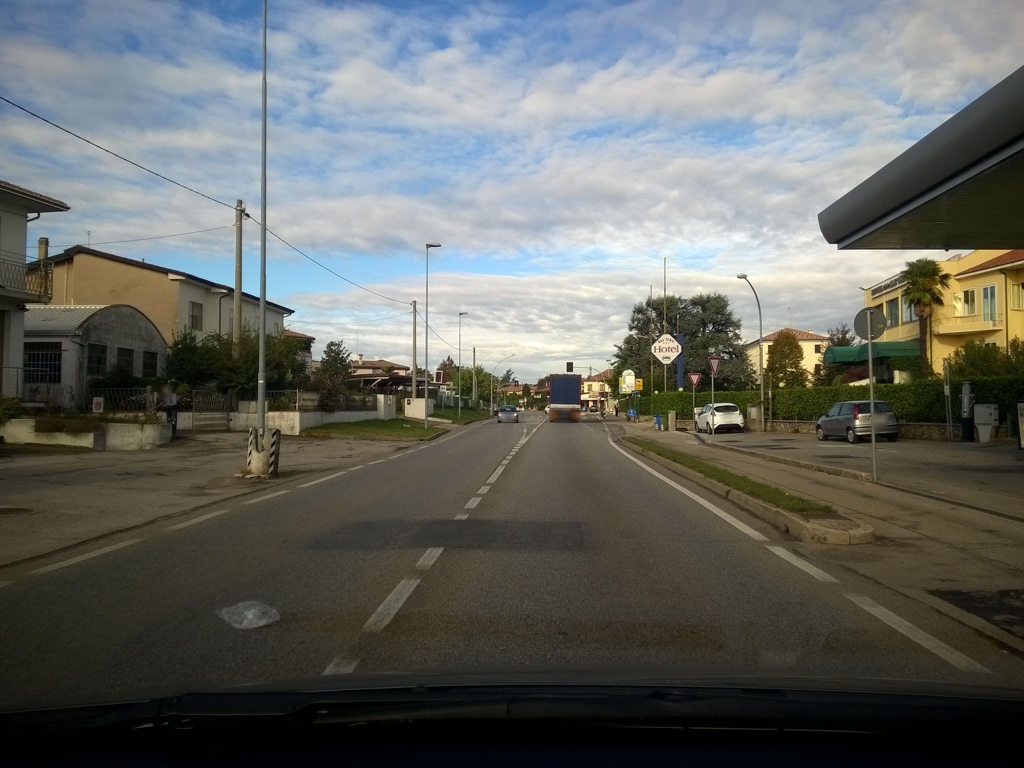 Street view near All'Oasi, Paese — © bellazambo (CC BY-SA · Mapillary)