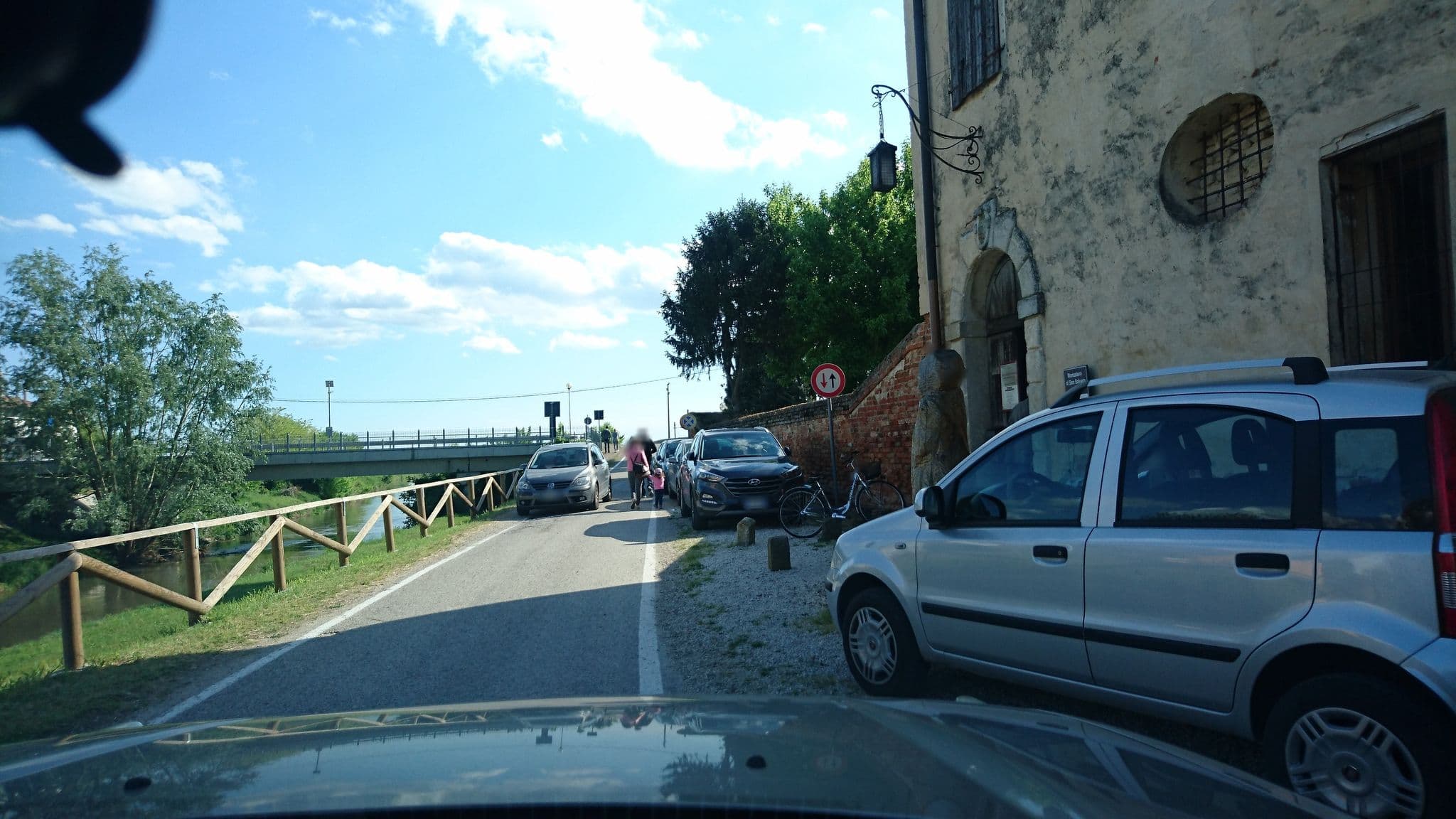 Street view near Ostello della Gioventù San Salvaro, Urbana — © voschix (CC BY-SA · Mapillary)