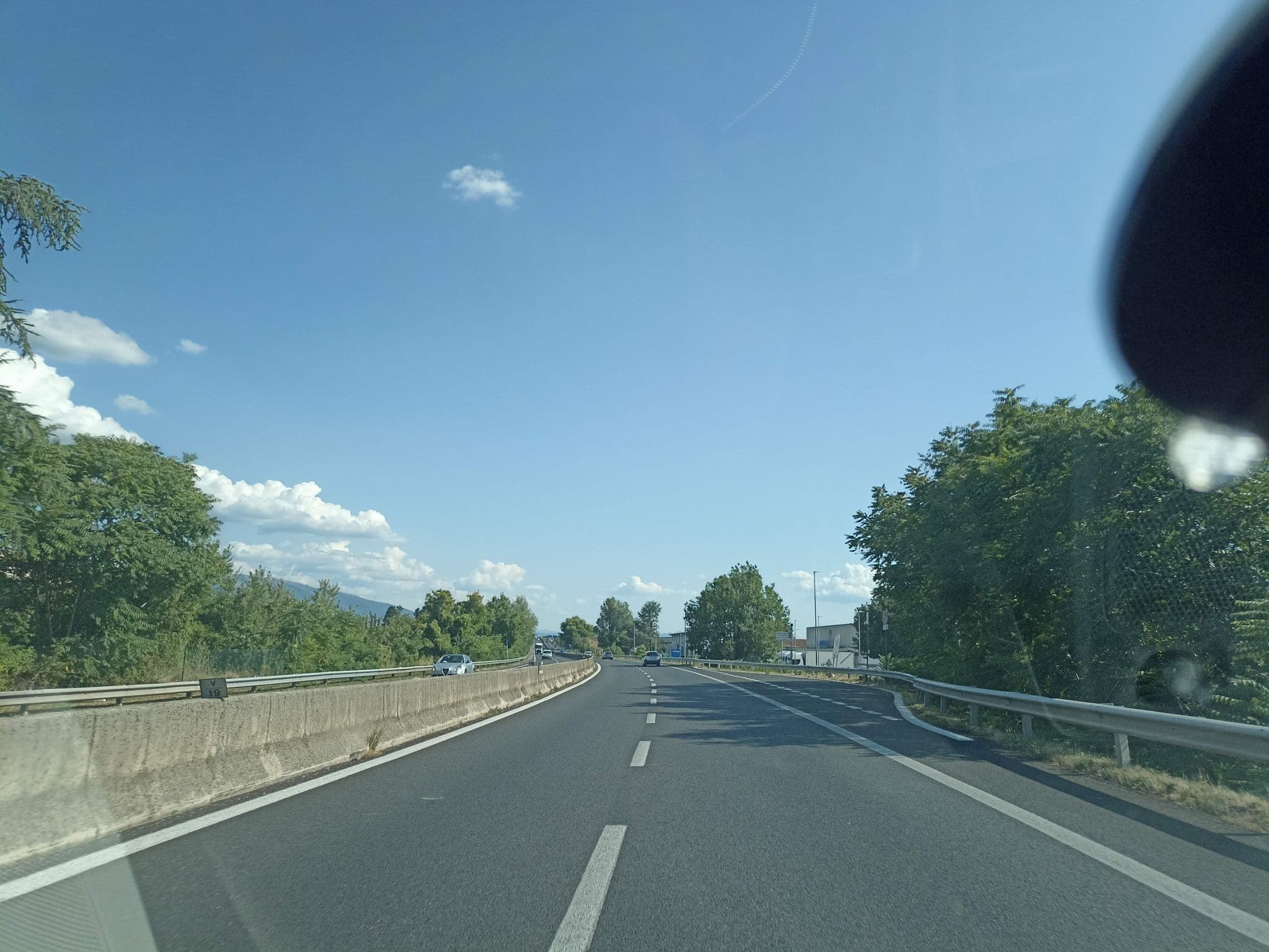 Street view near Villa Fidelia, Spello — © massic80 (CC BY-SA · Mapillary)