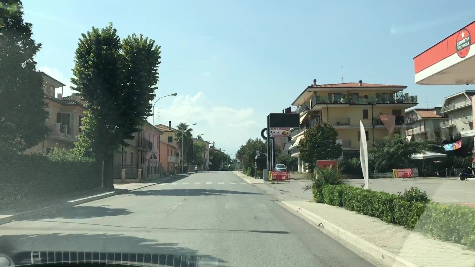 Street view near Hotel Stella, Centobuchi — © lvl5 (CC BY-SA · Mapillary)