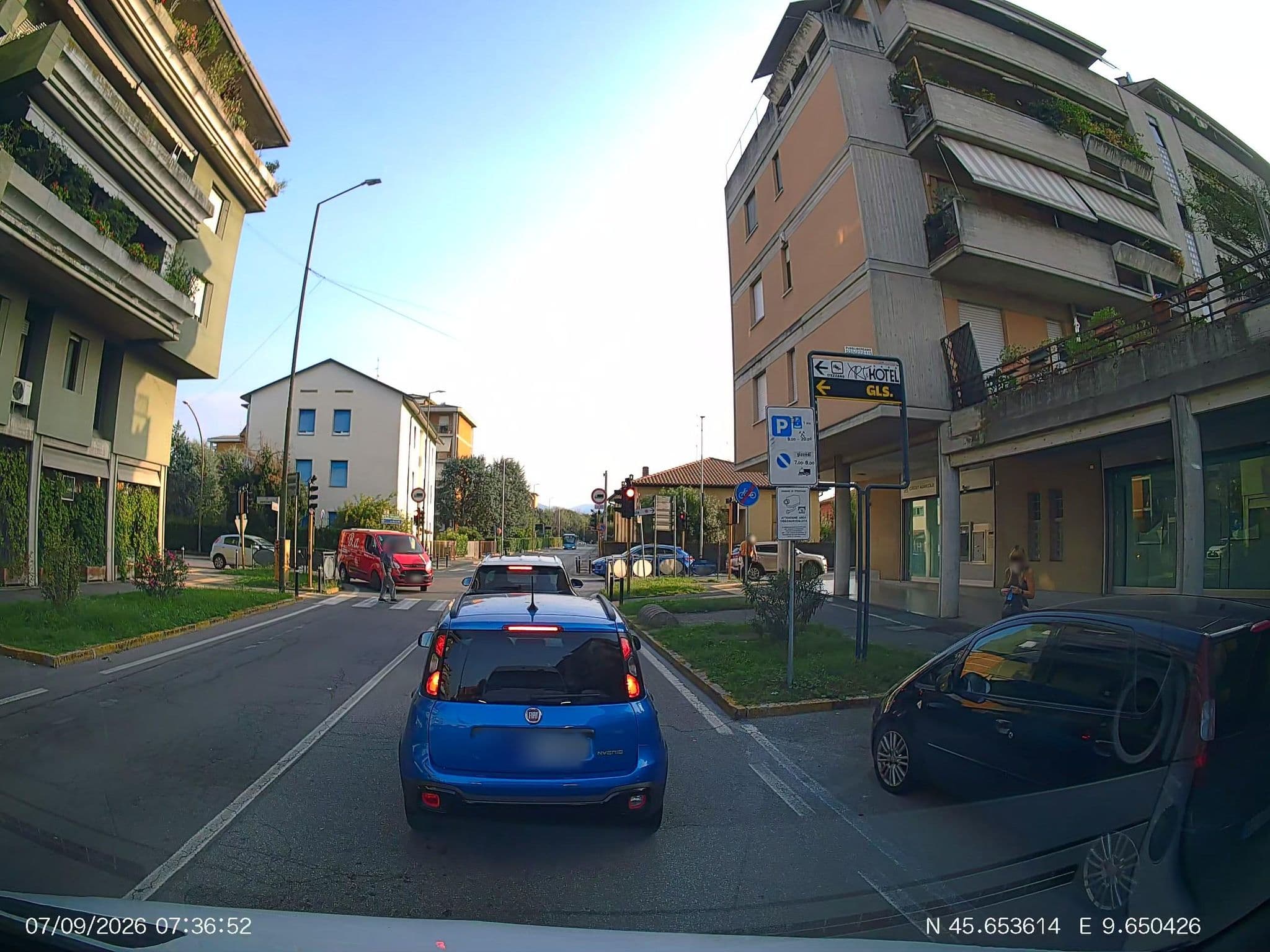 Street view near Hotel Albi, Stezzano — © renaultgt (CC BY-SA · Mapillary)