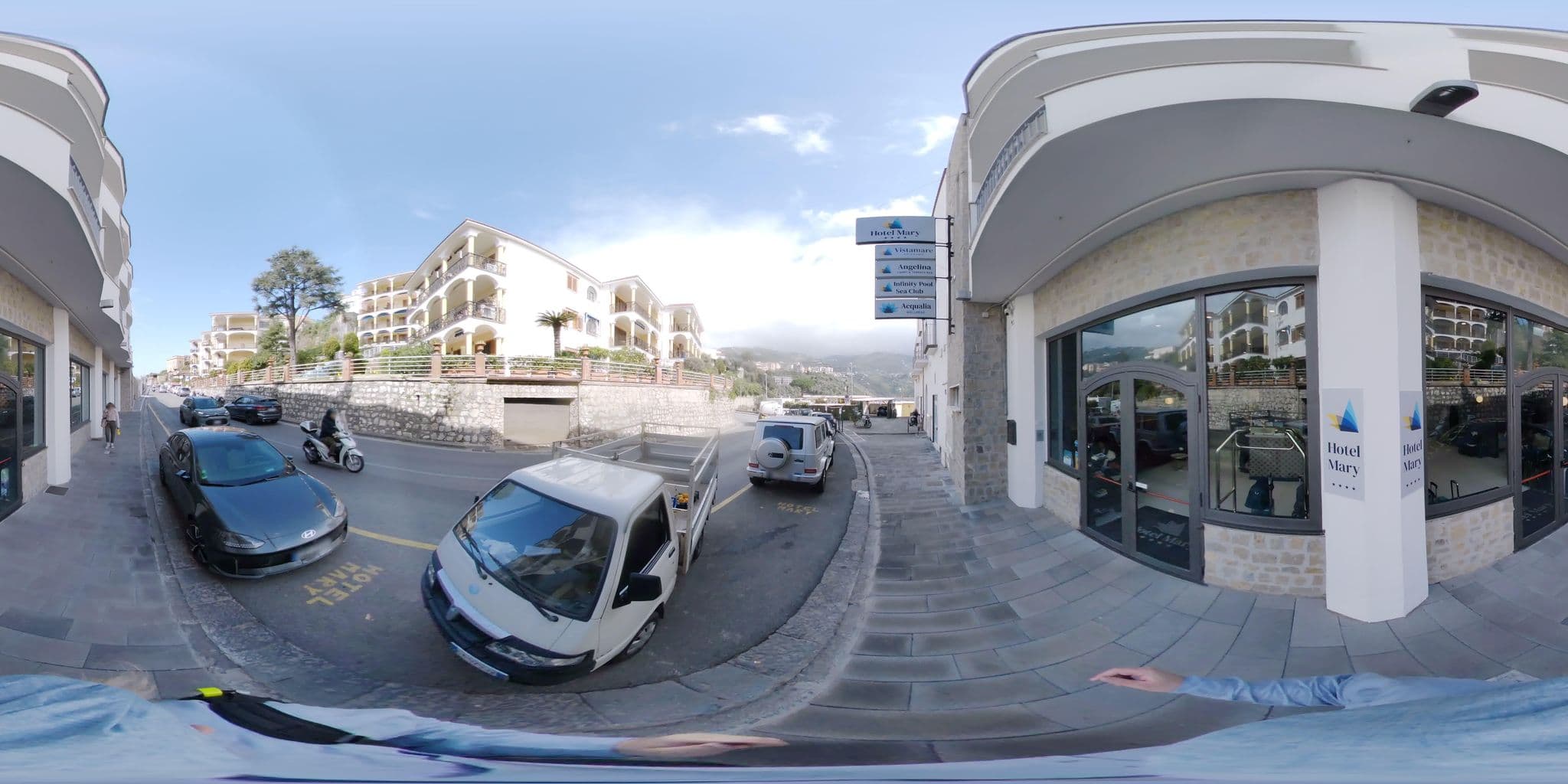 Street view near Hotel Mary, Vico Equense — © stefan-RolfsRom (CC BY-SA · Mapillary)