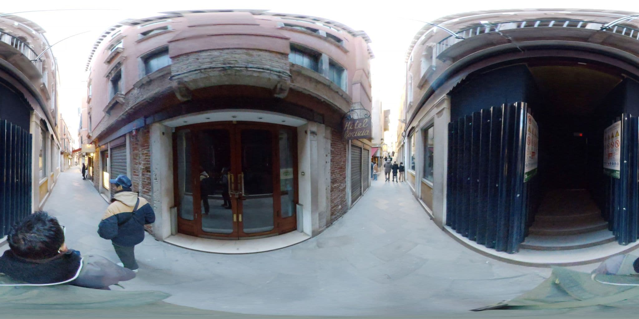 Street view near Hotel Gorizia A La Valigia, Venice