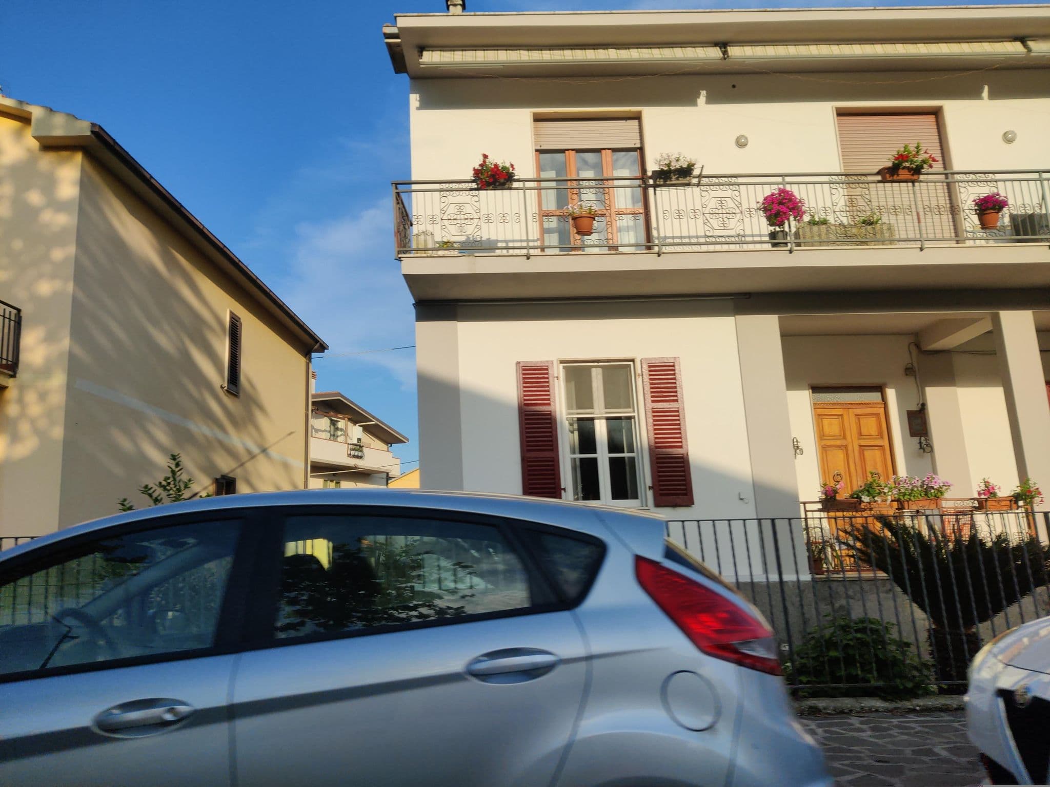 Street view near Pescara Airport, Sambuceto — © evvemoscia (CC BY-SA · Mapillary)