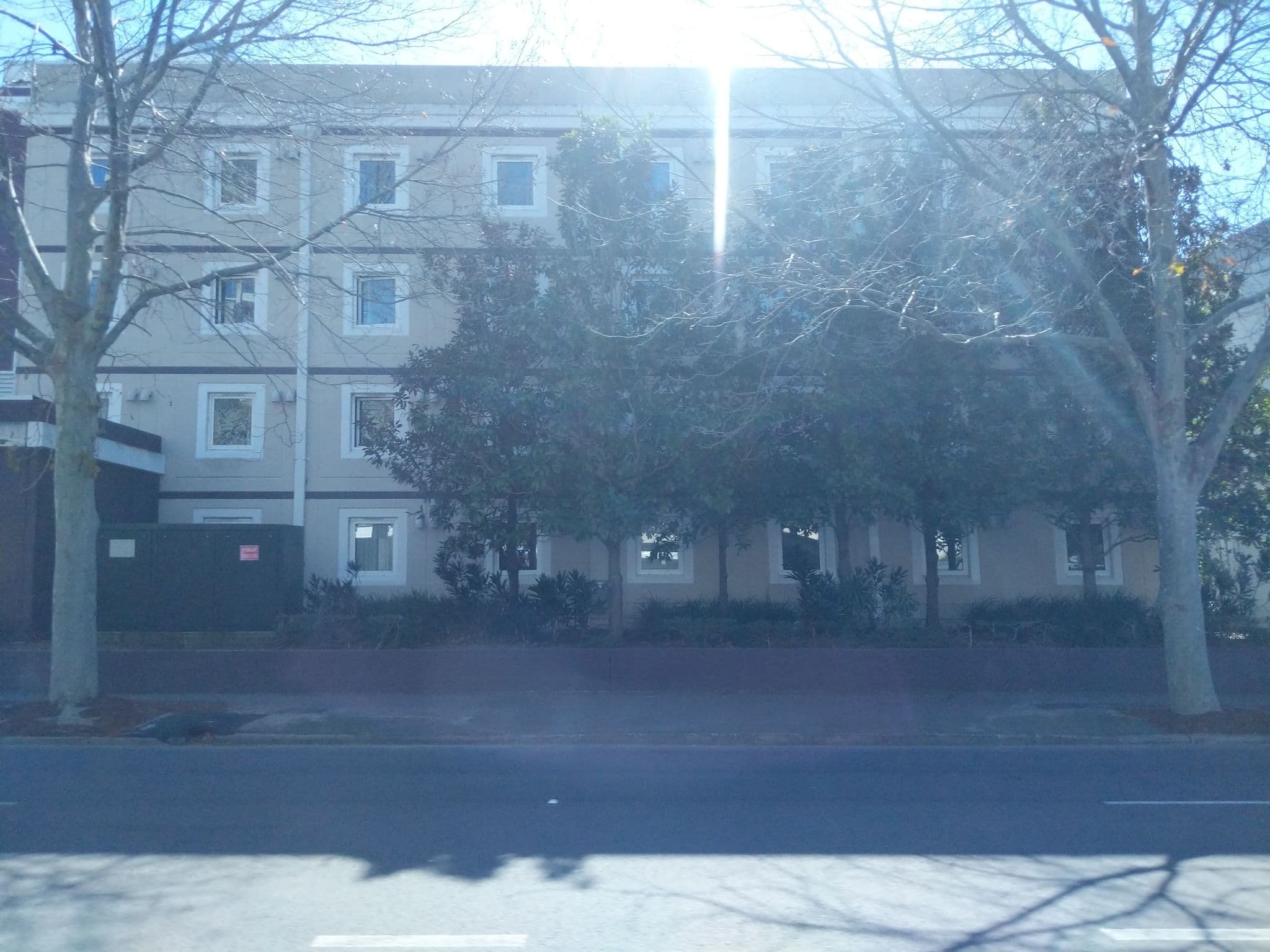 Street view near Ibis Hotel, Cooks Hill — © samcarman (CC BY-SA · Mapillary)