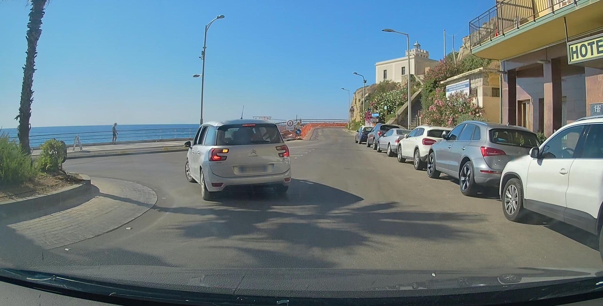 Street view near Hotel Faro, Capo d'Orlando — © gpsmapper (CC BY-SA · Mapillary)