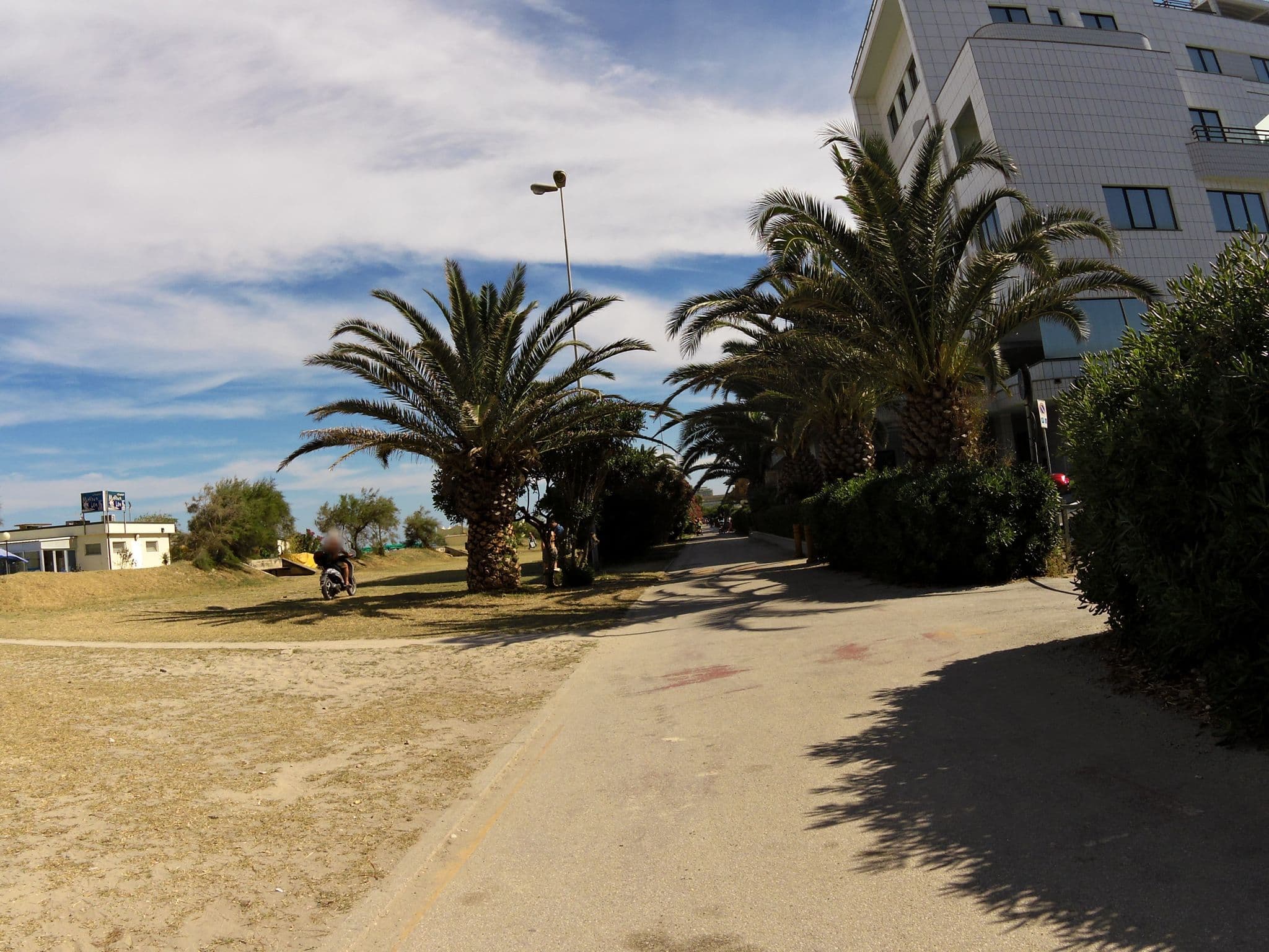Street view near Royal, Lido di Fermo — © czmrtn (CC BY-SA · Mapillary)