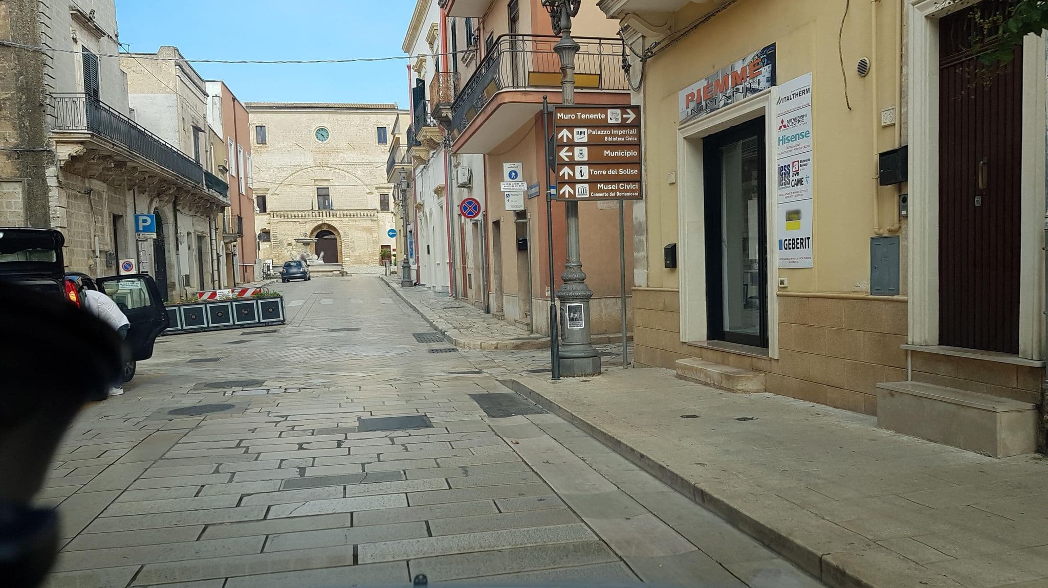 Street view near B&B Casa Parabita, Latiano — © ale_zena_it (CC BY-SA · Mapillary)