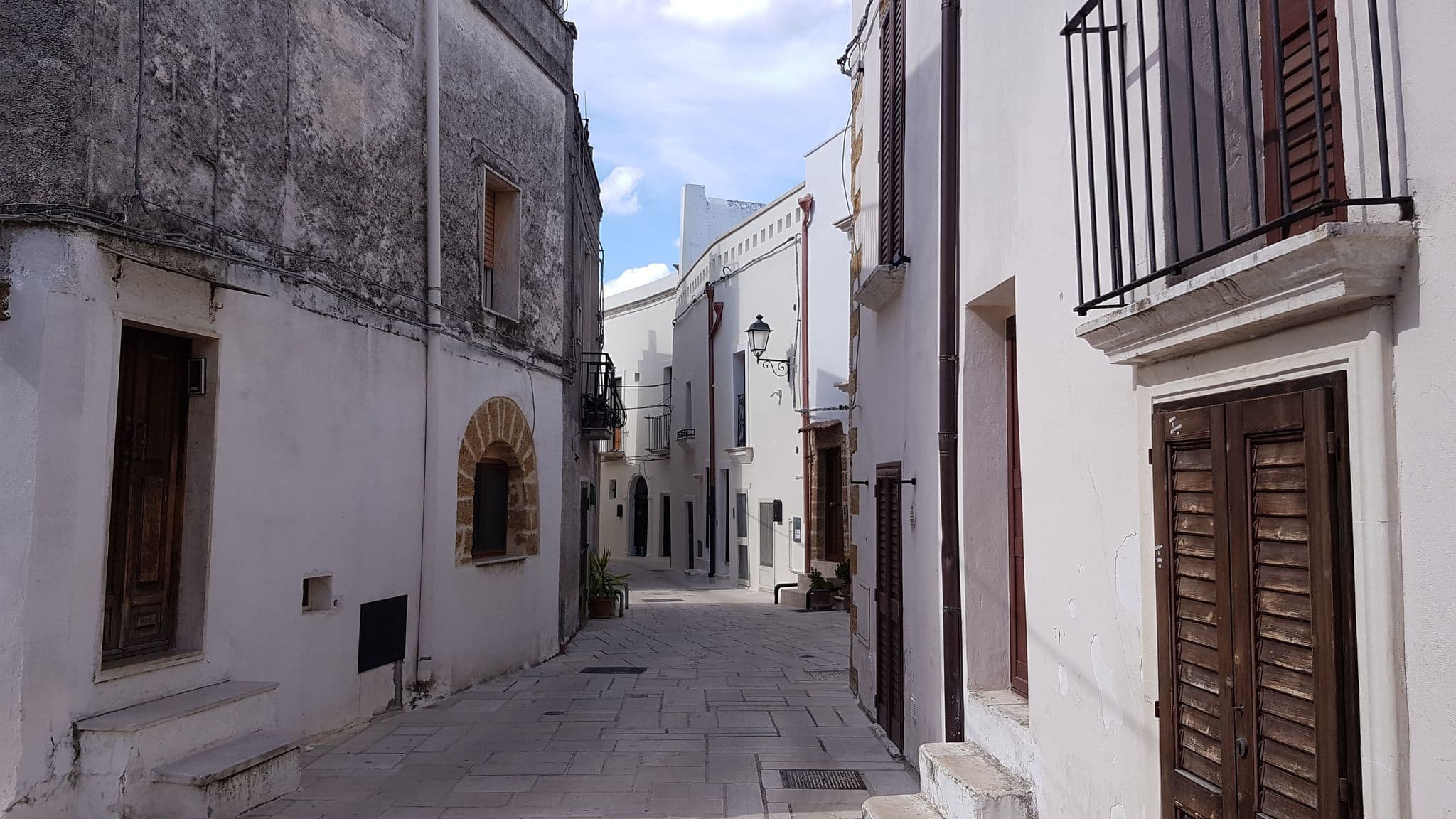 Street view near Terrae Bed & Breakfast, Mesagne — © ale_zena_it (CC BY-SA · Mapillary)