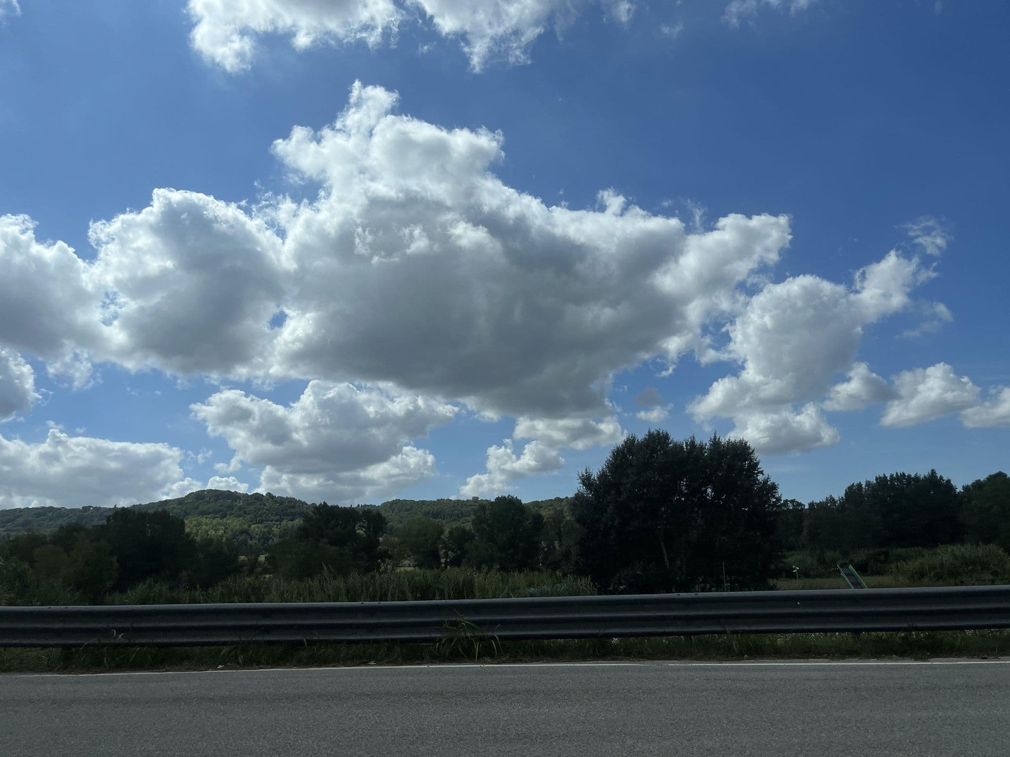 Street view near Oca Giulvia, S.P. in Palazzi — © oeschinen (CC BY-SA · Mapillary)