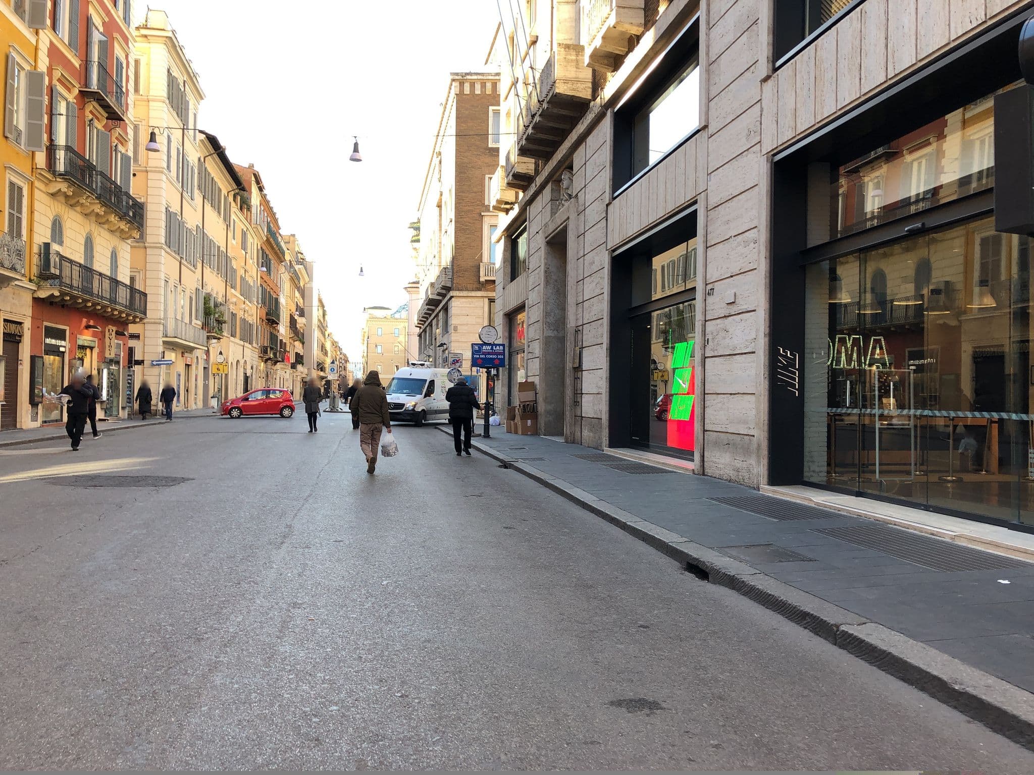 Street view near Hotel Del Corso, Campo Marzio — © peterleth (CC BY-SA · Mapillary)