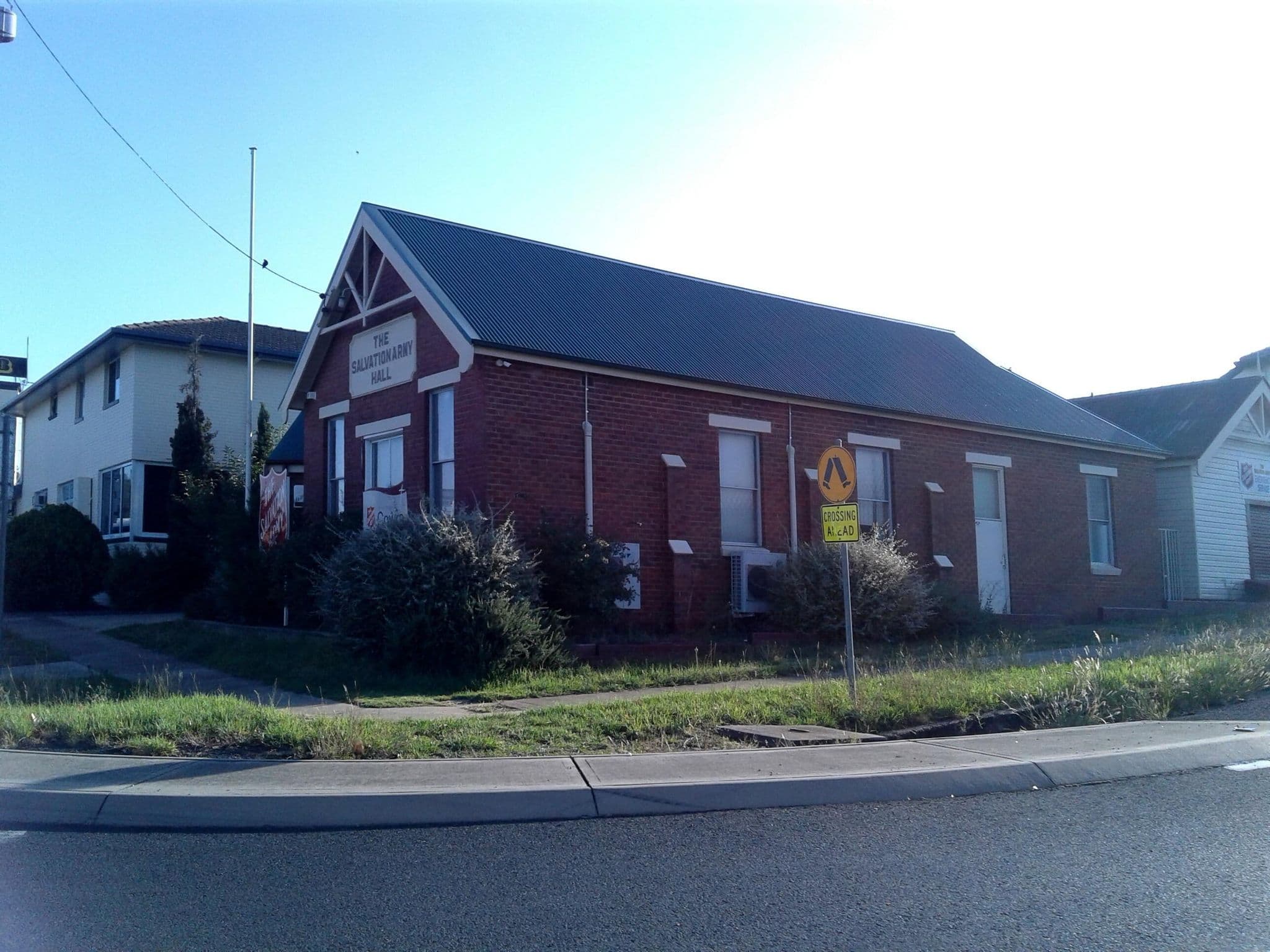 Street view near Cowra Motor Inn, Cowra — © bob3bob3 (CC BY-SA · Mapillary)