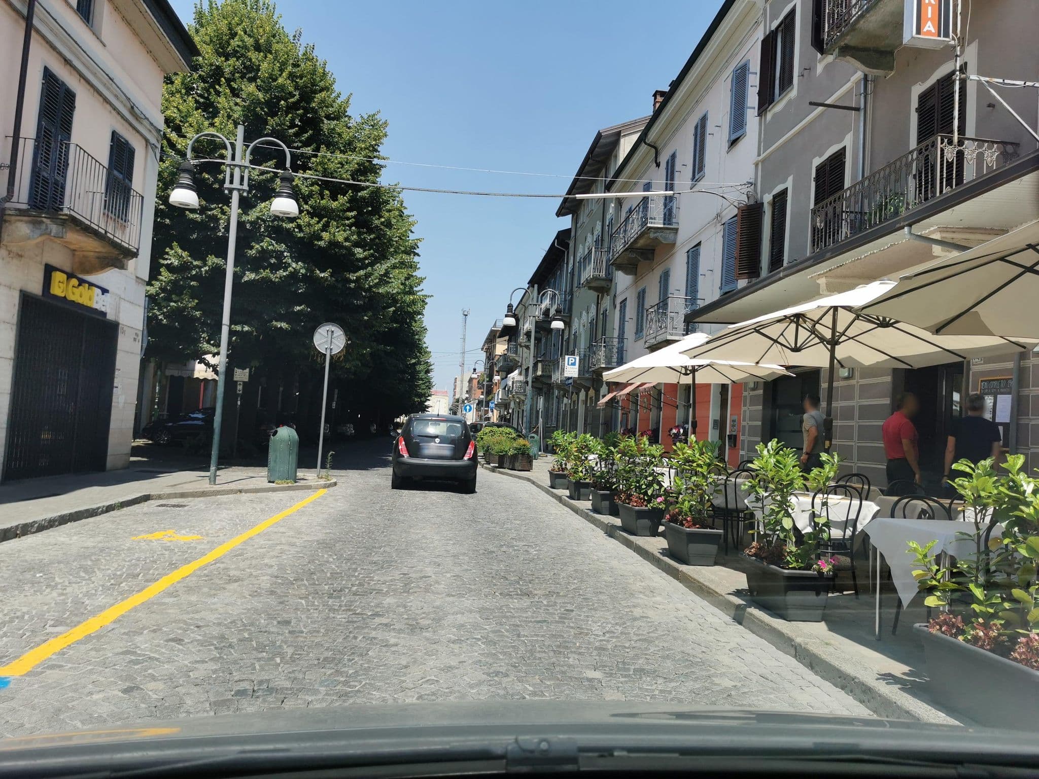 Street view near Giachino, Chivasso — © canfe (CC BY-SA · Mapillary)