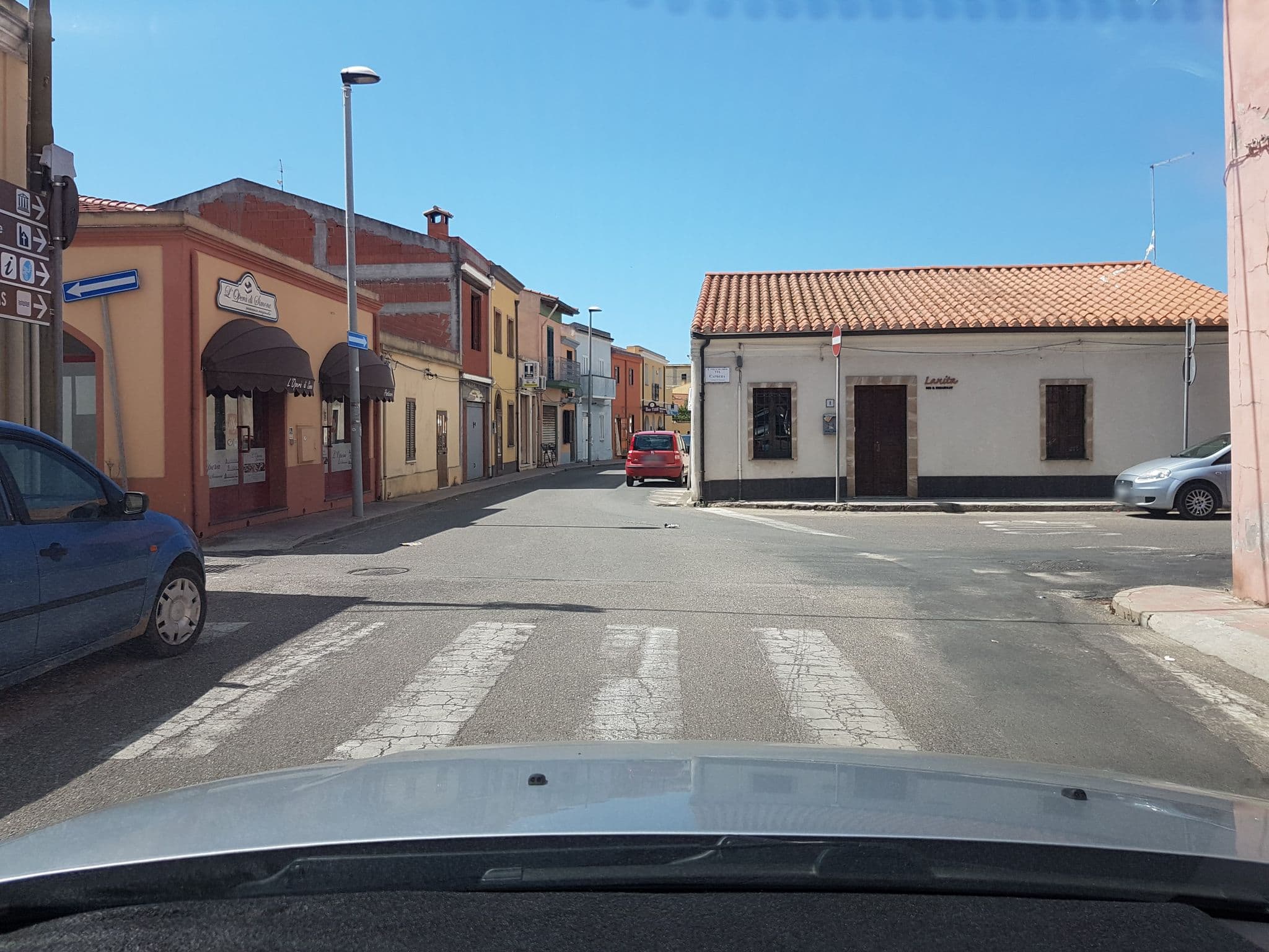 Street view near Lanita B&B, Cabras — © damjang (CC BY-SA · Mapillary)