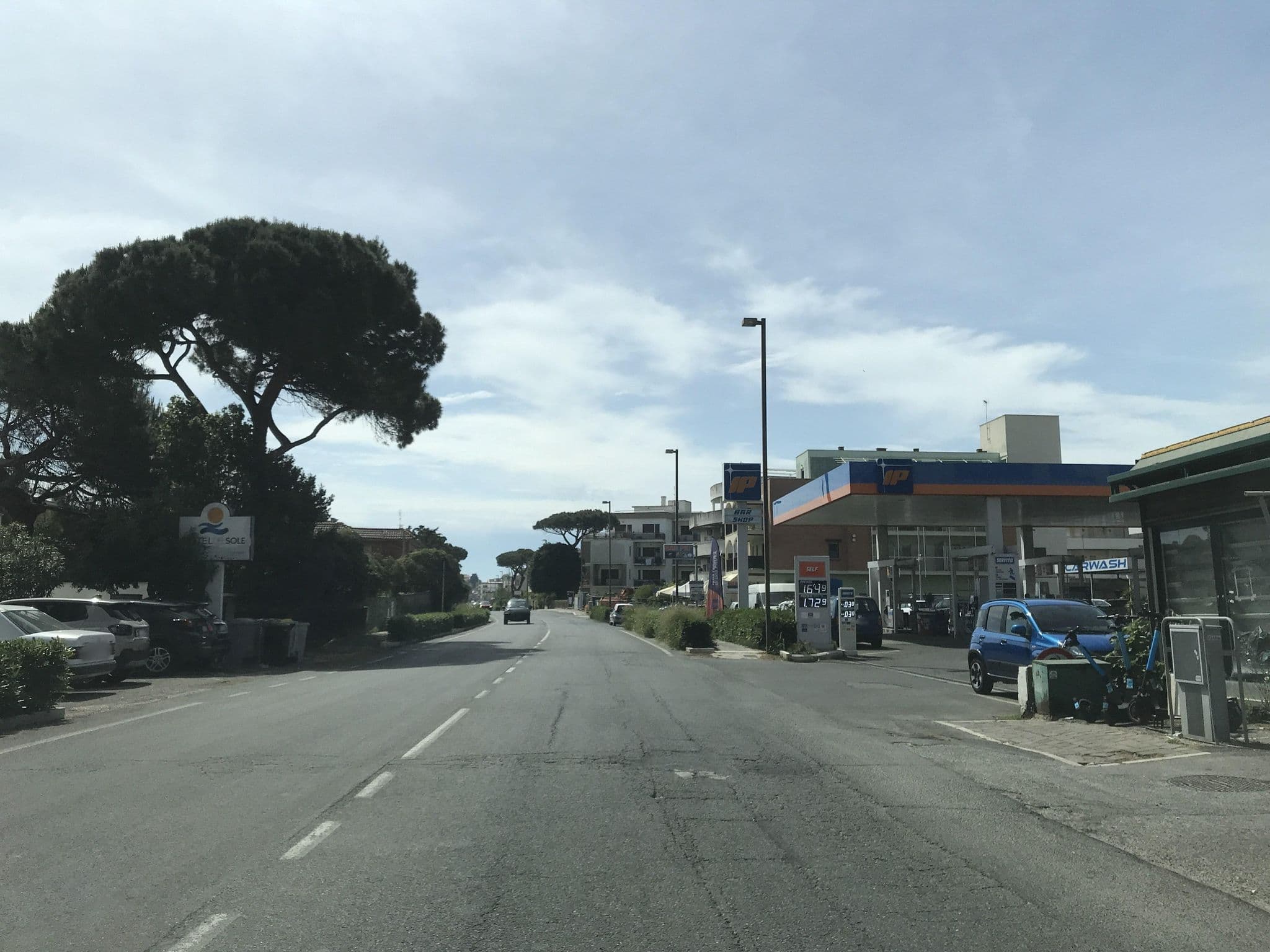 Street view near Hotel del Sole, Santa Marinella — © panbauletto (CC BY-SA · Mapillary)