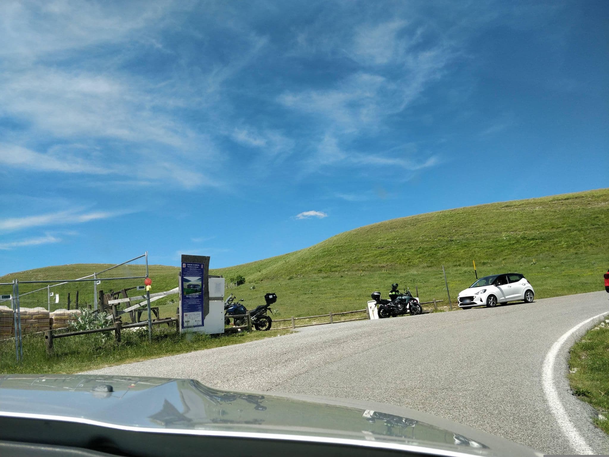 Street view near Rifugio Perugia (nuovo), Norcia — © panbauletto (CC BY-SA · Mapillary)