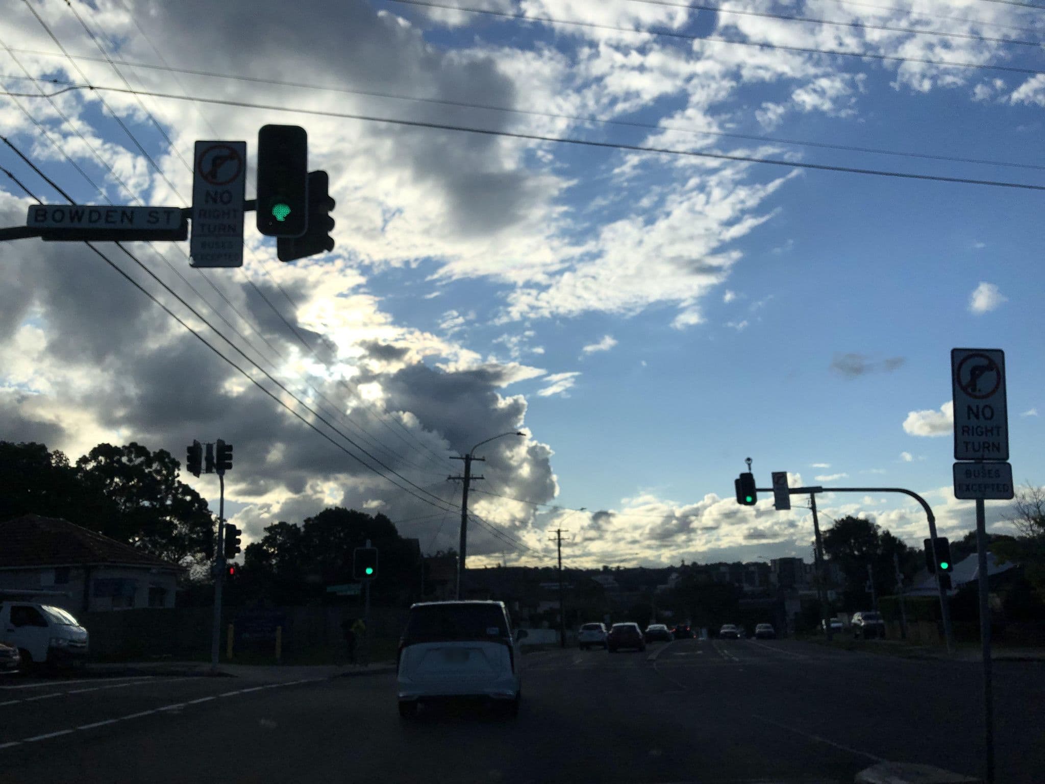 Street view near Ryde Inn, Meadowbank — © jlstudio (CC BY-SA · Mapillary)