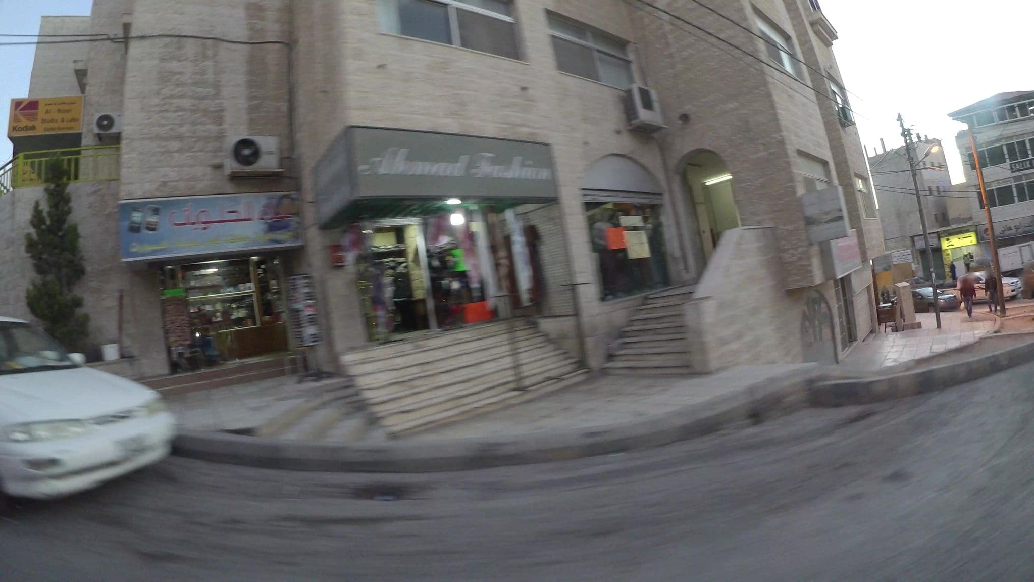Street view near Petra Capsule Hostel, Wādī Mūsá — © kaartcam (CC BY-SA · Mapillary)