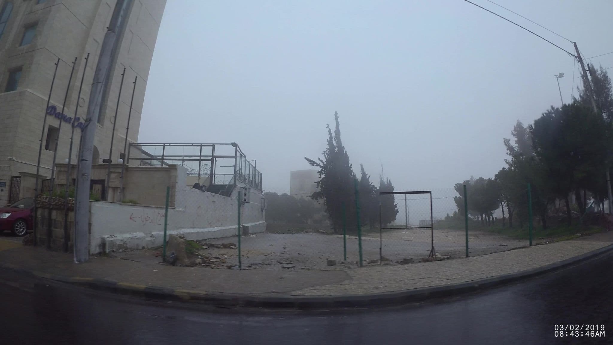 Street view near Dana Plaza Hotel, Ḩayy Khildā — © kaart_1 (CC BY-SA · Mapillary)