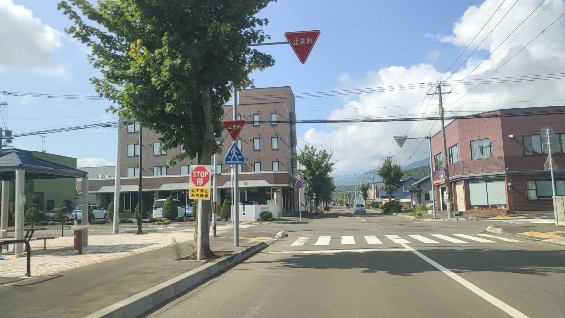 Street view near Sunfuraton Hotel, Shimo-furano — © drivephotograph (CC BY-SA · Mapillary)