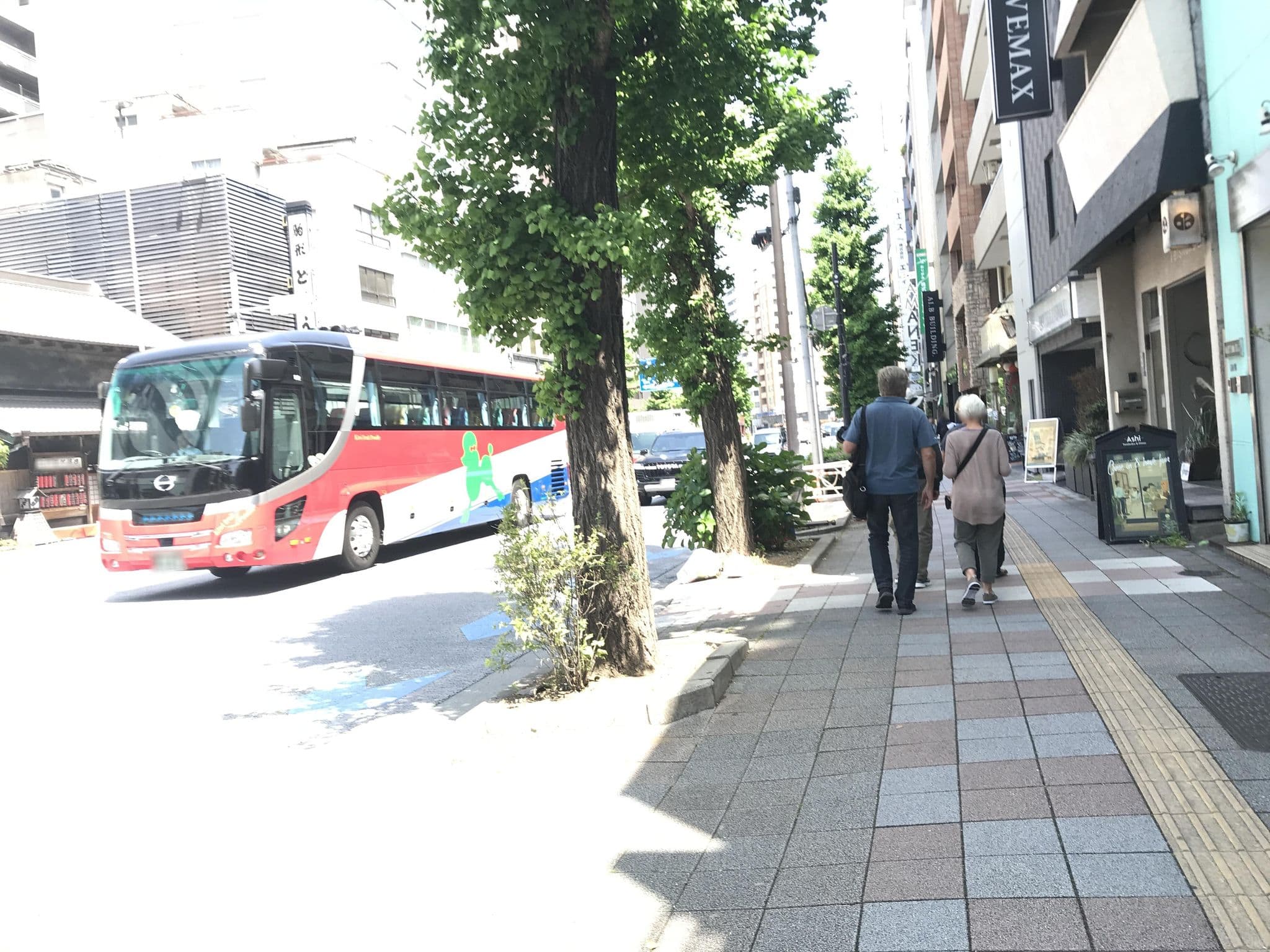 Street view near Hotel Live Max, Kuramae — © musashino5 (CC BY-SA · Mapillary)