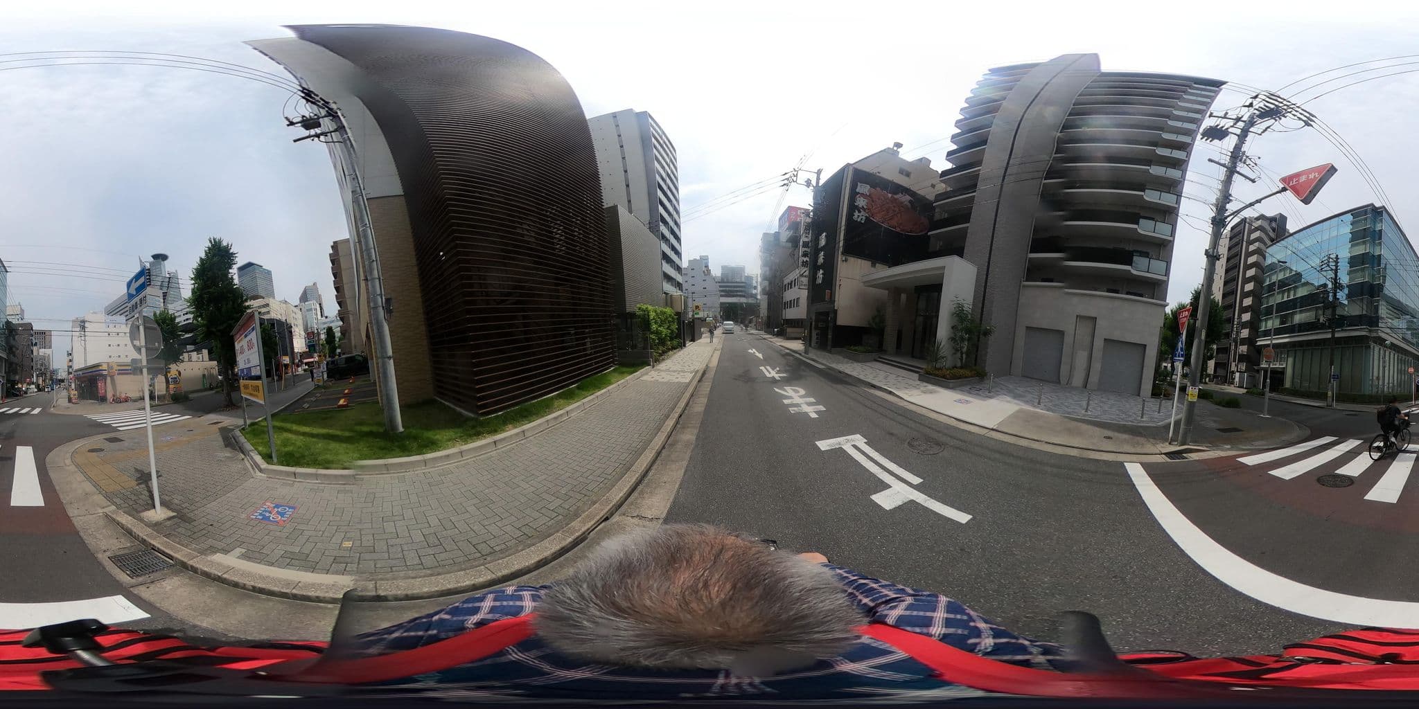 Street view near Comfort Hotel Meiekiminami, Sakae — © harimawood (CC BY-SA · Mapillary)