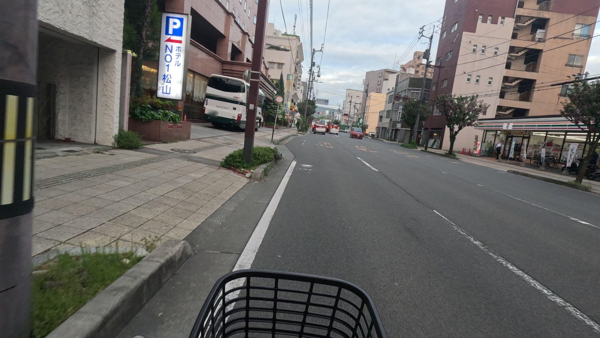 Street view near ホテルNo1 松山, Matsuyama — © alt9800 (CC BY-SA · Mapillary)